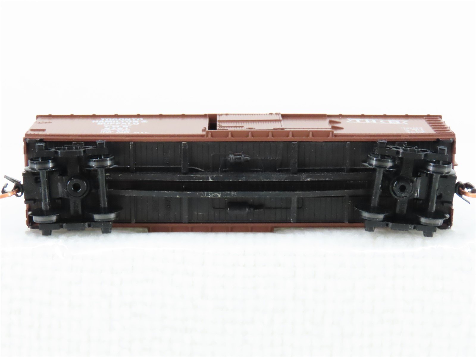 N Scale Micro-Trains MTL 39220 TH&B Toronto, Hamilton & Buffalo 40' Boxcar #4761