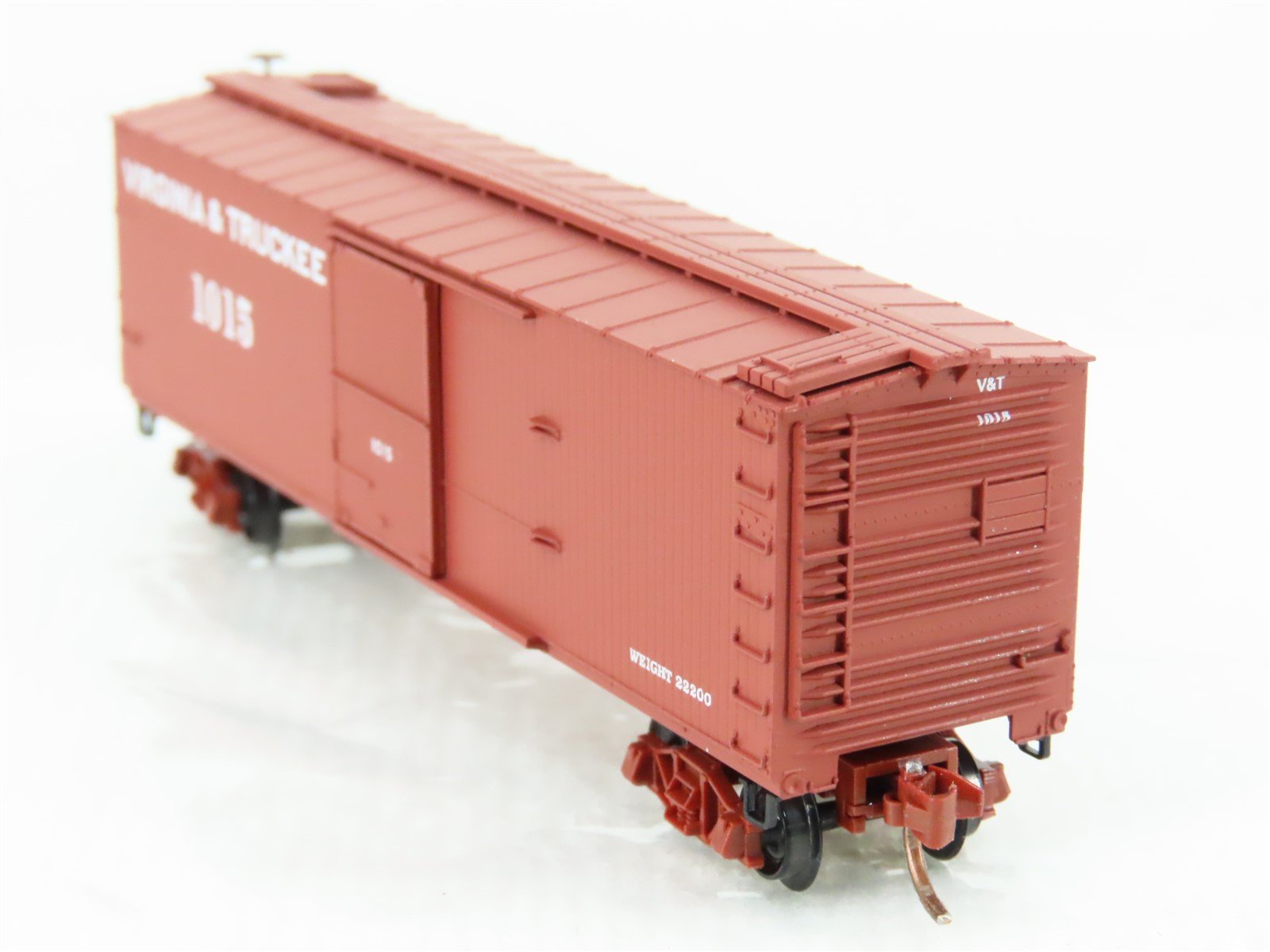 N Scale Micro-Trains MTL 39180 V&T Virginia & Truckee 40' Wood Boxcar #1015