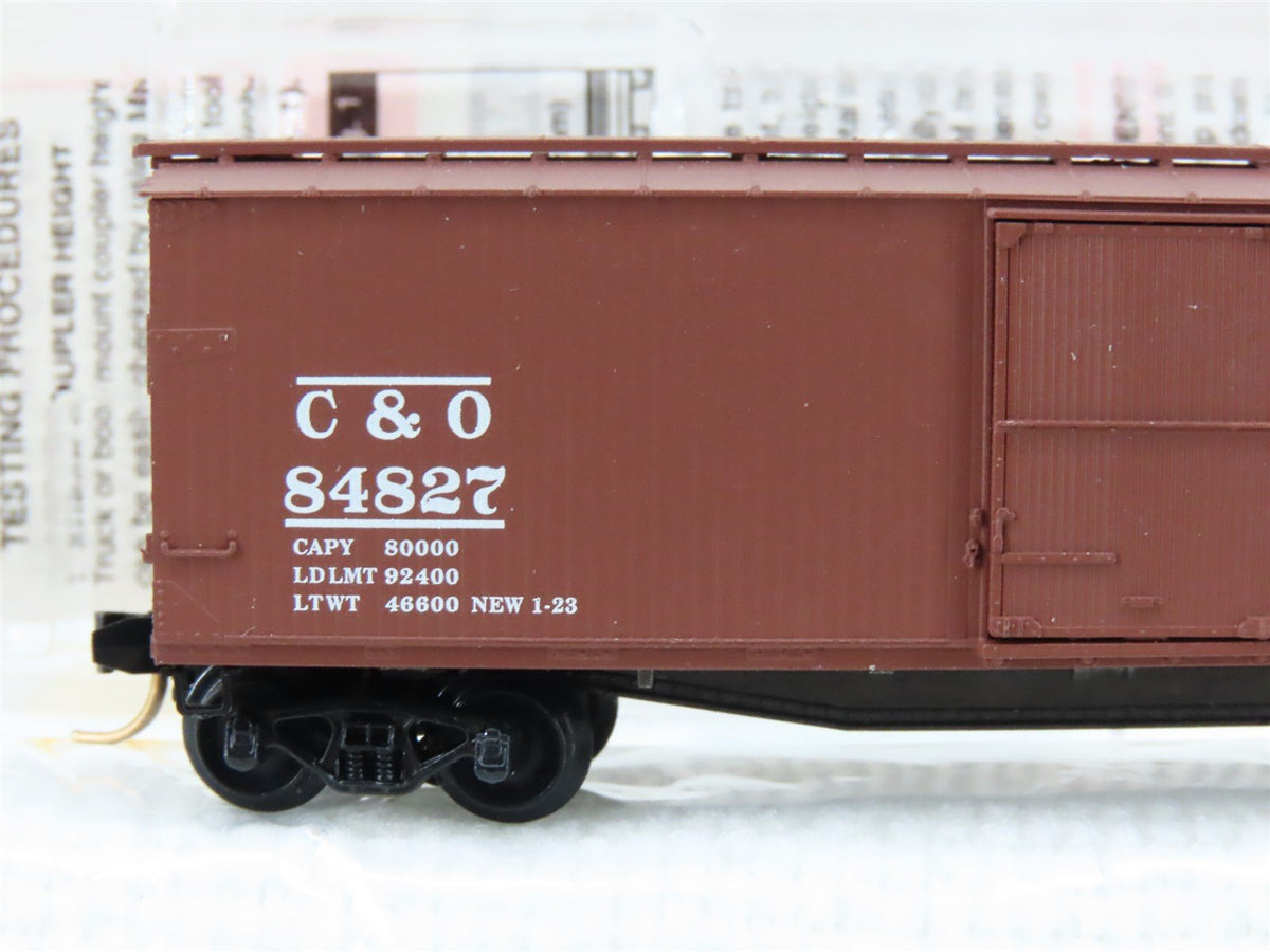 N Scale Micro-Trains MTL 39170 C&amp;O Chesapeake &amp; Ohio 40&#39; Wood Boxcar #84827