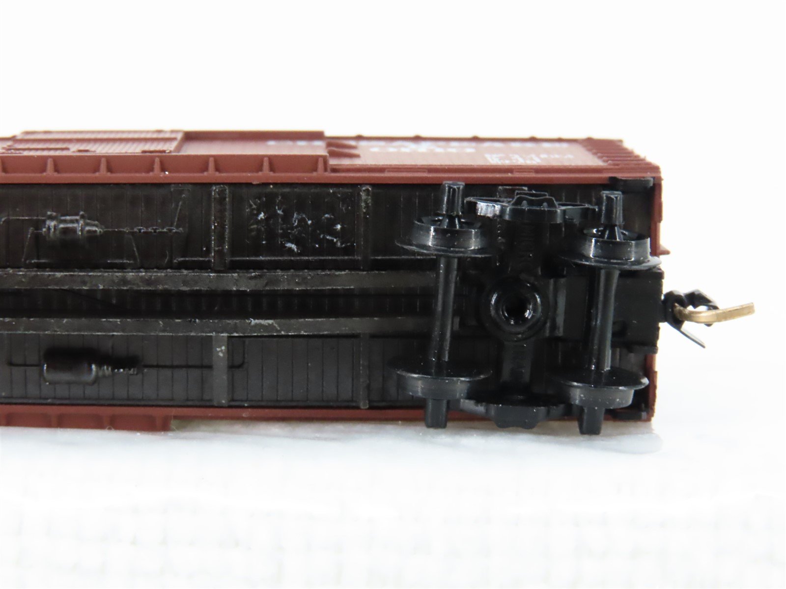N Scale Micro-Trains MTL 39170 C&O Chesapeake & Ohio 40' Wood Boxcar #84827