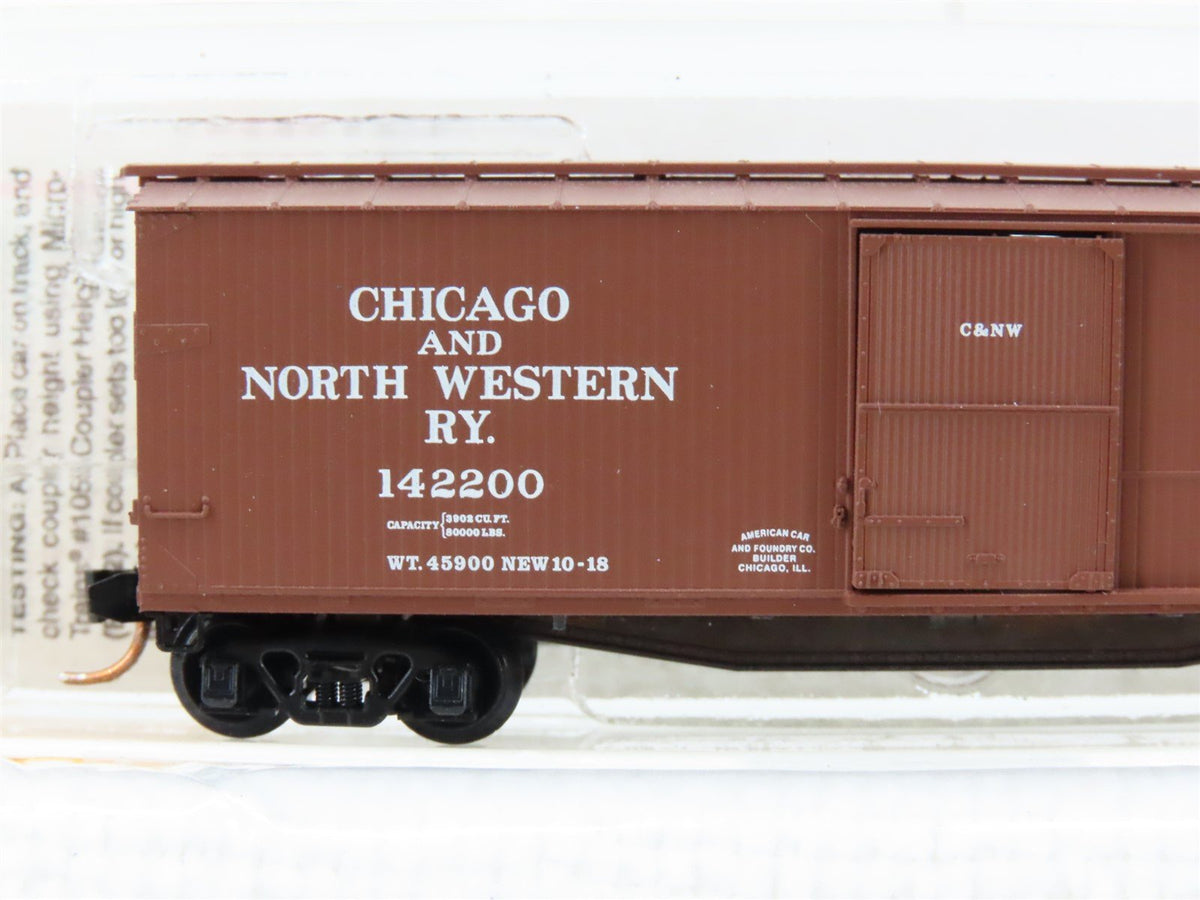 N Scale Micro-Trains MTL 39160 CNW Chicago &amp; Northwestern 40&#39; Boxcar #142200
