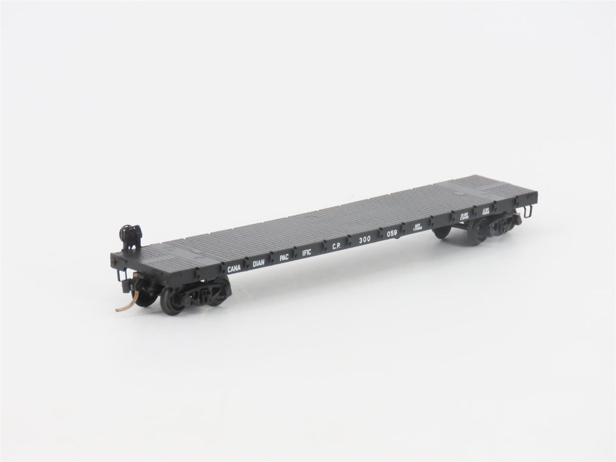 N Scale Kadee Micro-Trains MTL 44040 CP Canadian Pacific 50&#39; Flat Car #300059