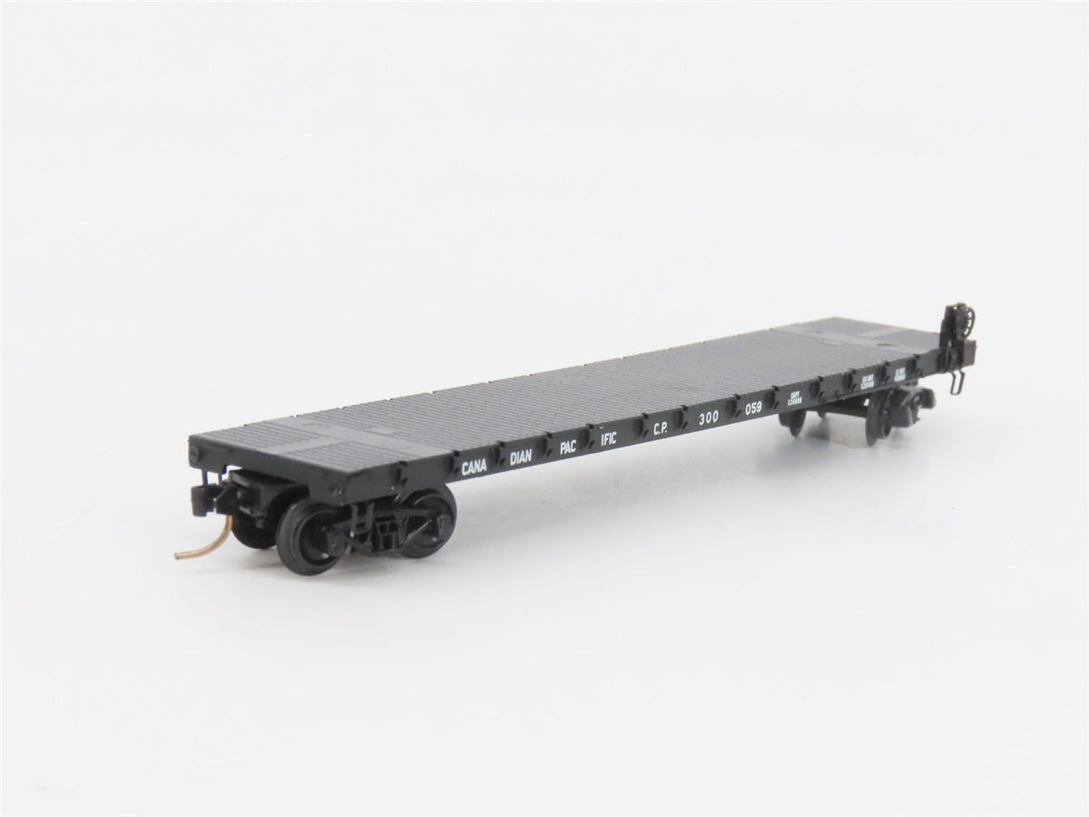 N Scale Kadee Micro-Trains MTL 44040 CP Canadian Pacific 50&#39; Flat Car #300059