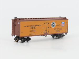 N Scale Micro-Trains MTL 47060 SP UP PFE Pacific Fruit Express 40' Reefer #19859