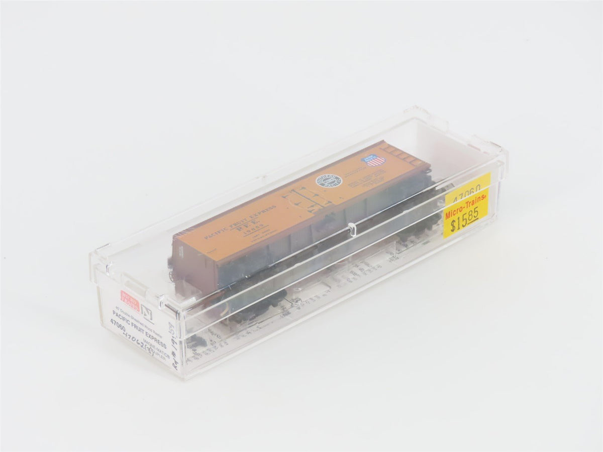 N Scale Micro-Trains MTL 47060 SP UP PFE Pacific Fruit Express 40&#39; Reefer #19859