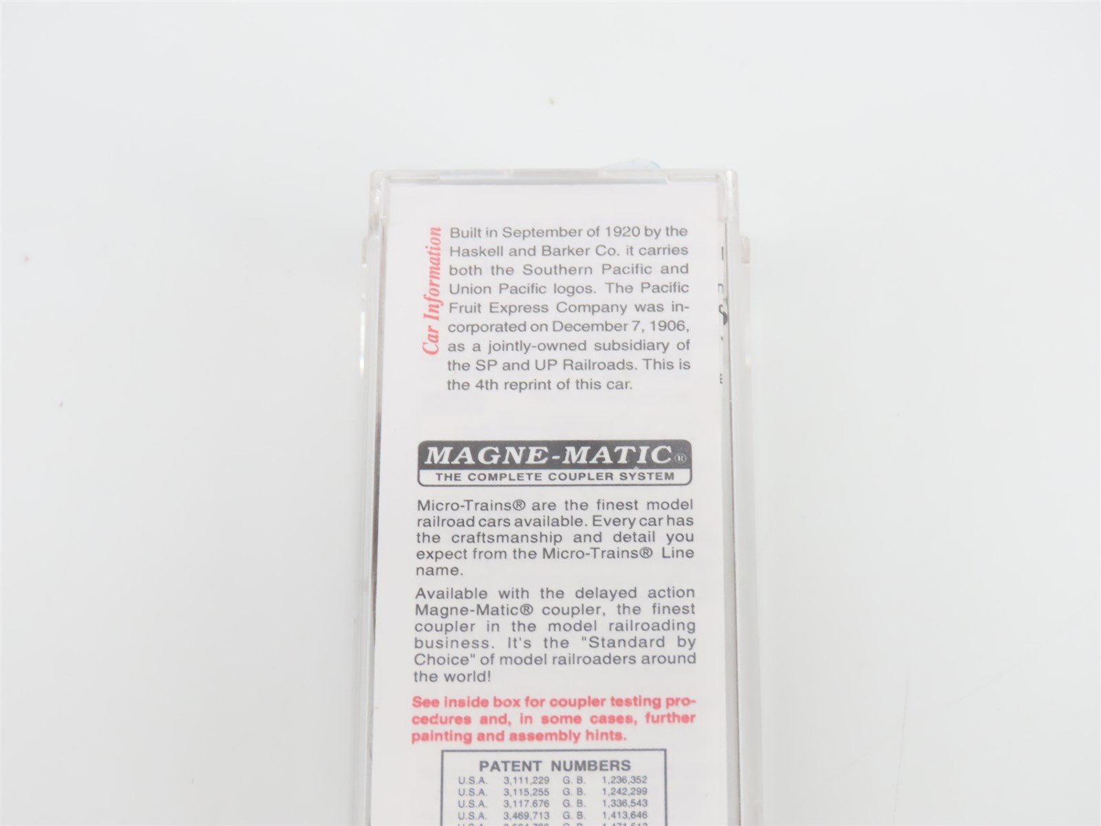 N Scale Micro-Trains MTL 47060 SP UP PFE Pacific Fruit Express 40' Reefer #19716