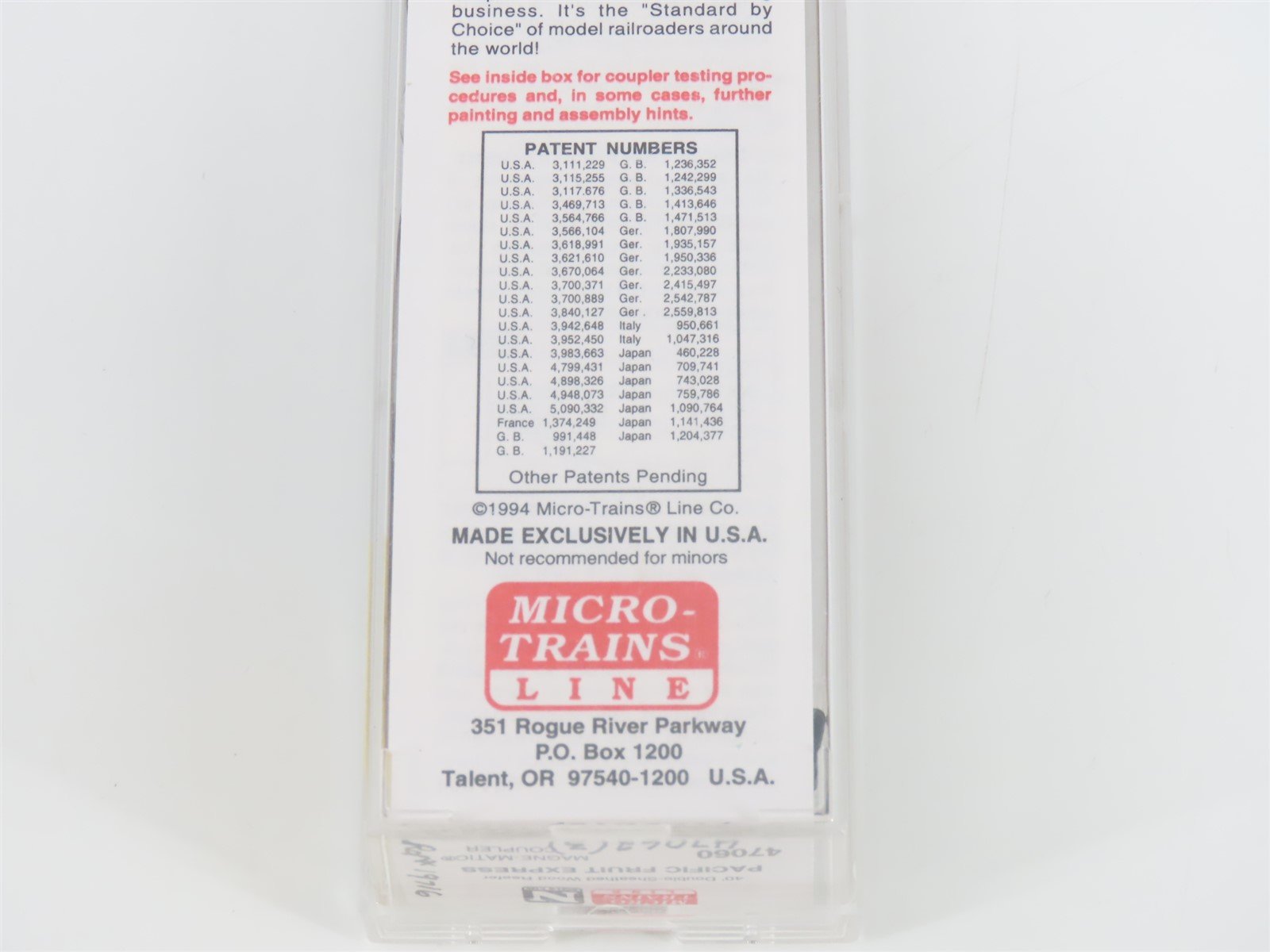 N Scale Micro-Trains MTL 47060 SP UP PFE Pacific Fruit Express 40' Reefer #19716