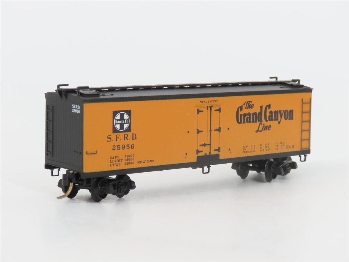 N Scale Micro-Trains MTL 47210 SFRD Santa Fe Grand Canyon 40&#39; Wood Reefer #25956