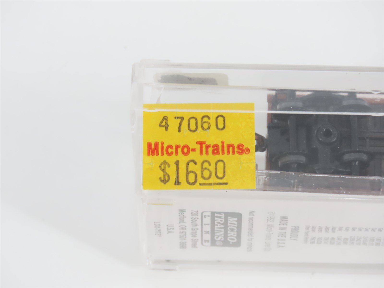 N Scale Micro-Trains MTL 47060 SP UP PFE Pacific Fruit Express 40' Reefer #19195