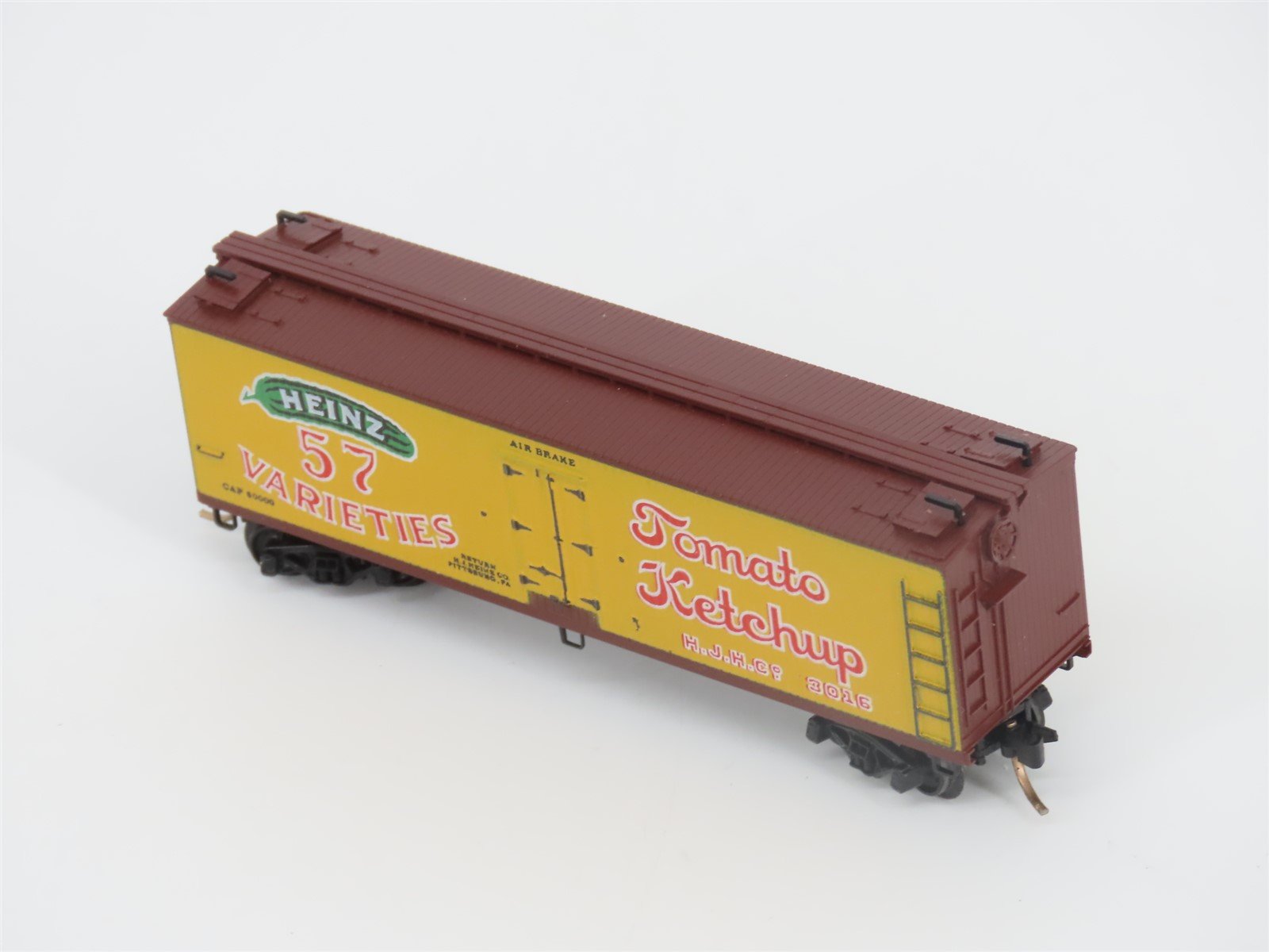 N Scale Kadee Micro-Trains MTL 47020 HJHC Heinz 57 Ketchup 40' Reefer #3016