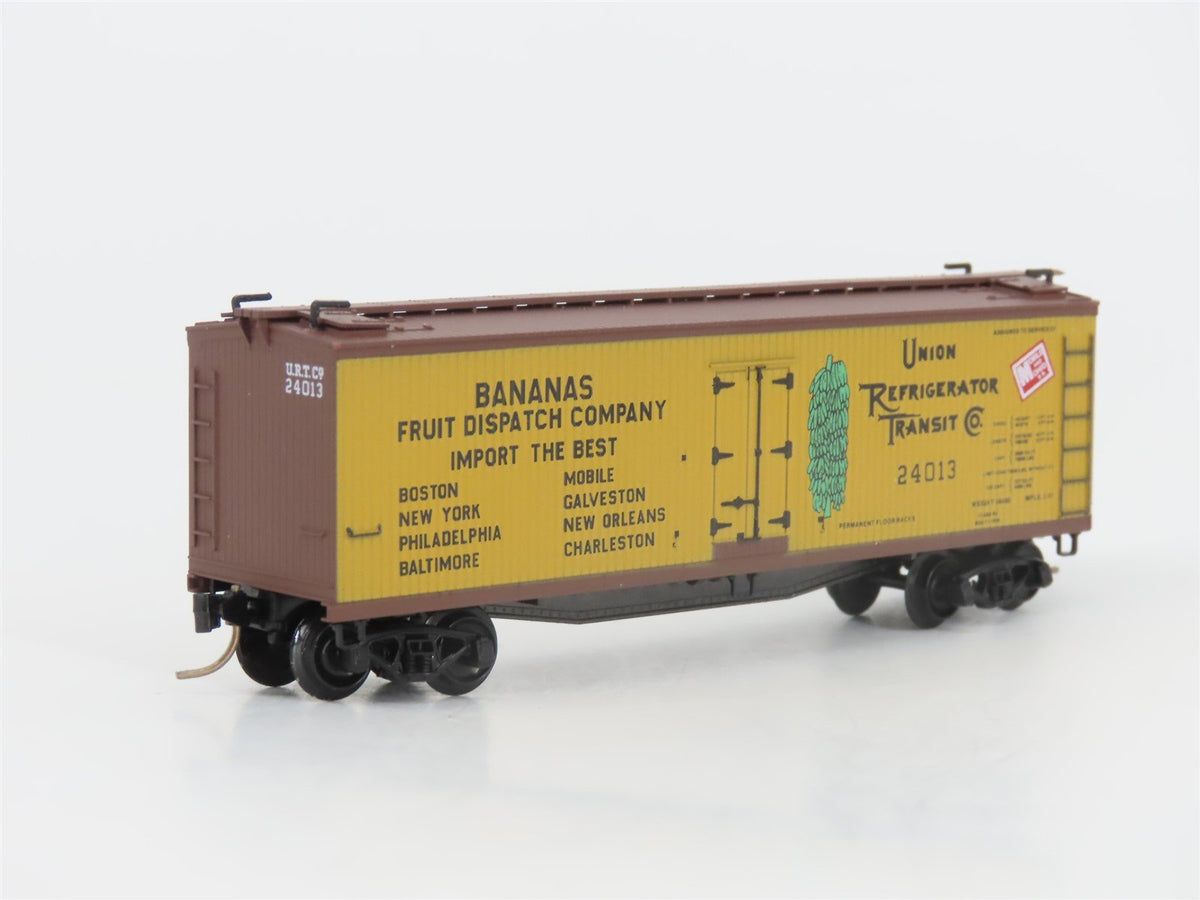 N Scale Micro-Trains MTL 49390 URTC Bananas Fruit Dispatch 40&#39; Reefer #24013