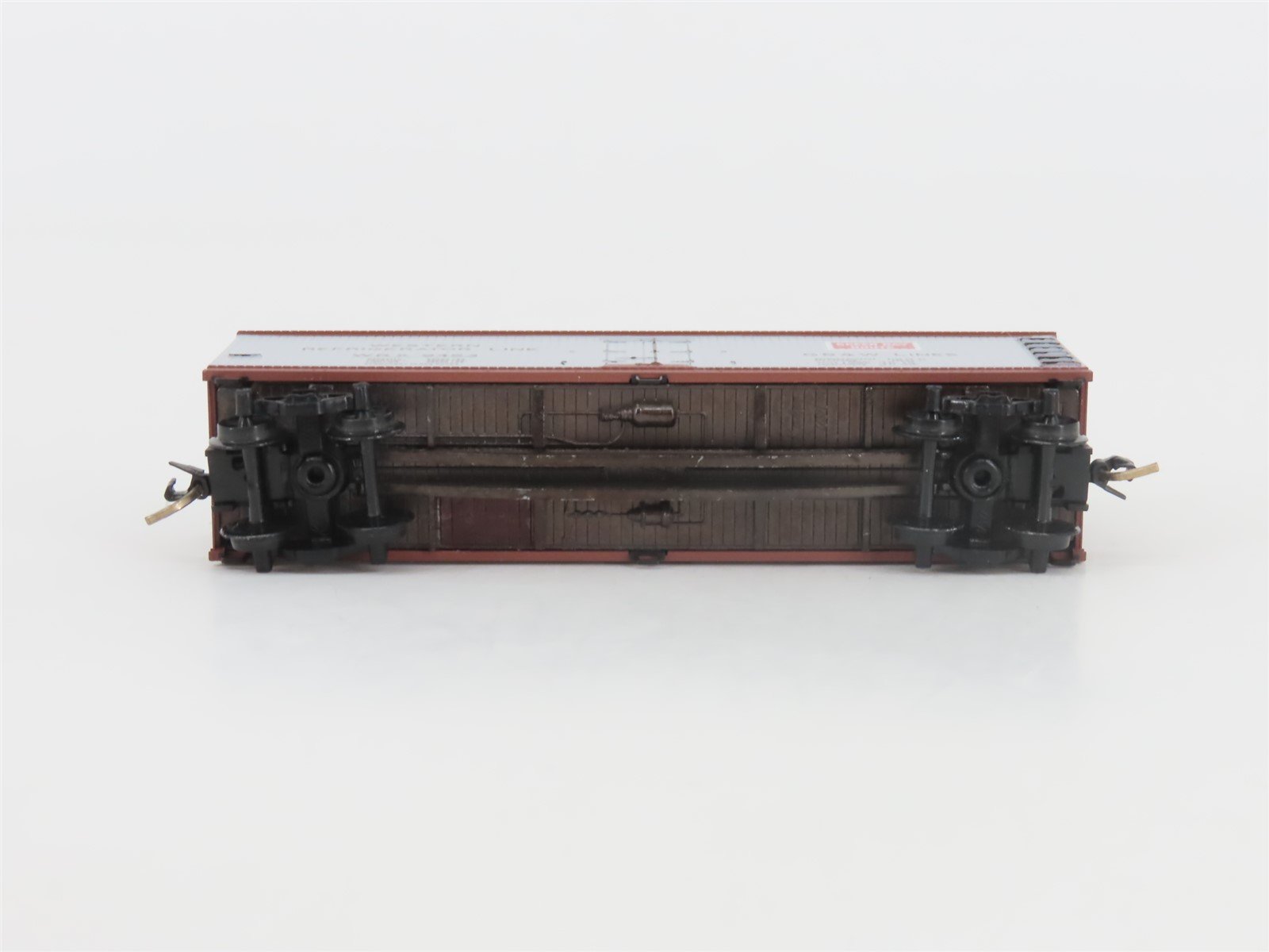 N Scale Micro-Trains MTL 49320 WRX Green Bay Route 40' Wood Reefer #9453