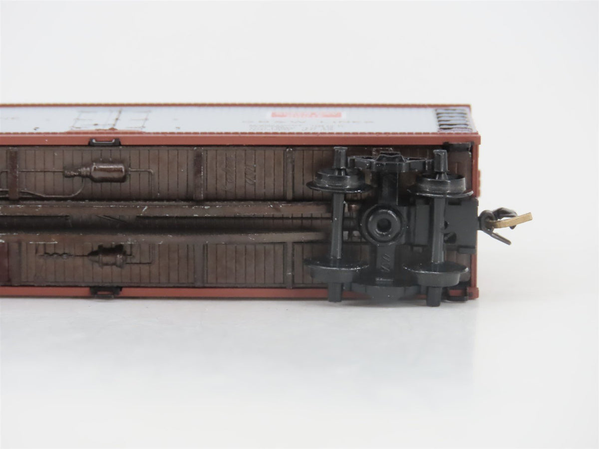 N Scale Micro-Trains MTL 49320 WRX Green Bay Route 40&#39; Wood Reefer #9453