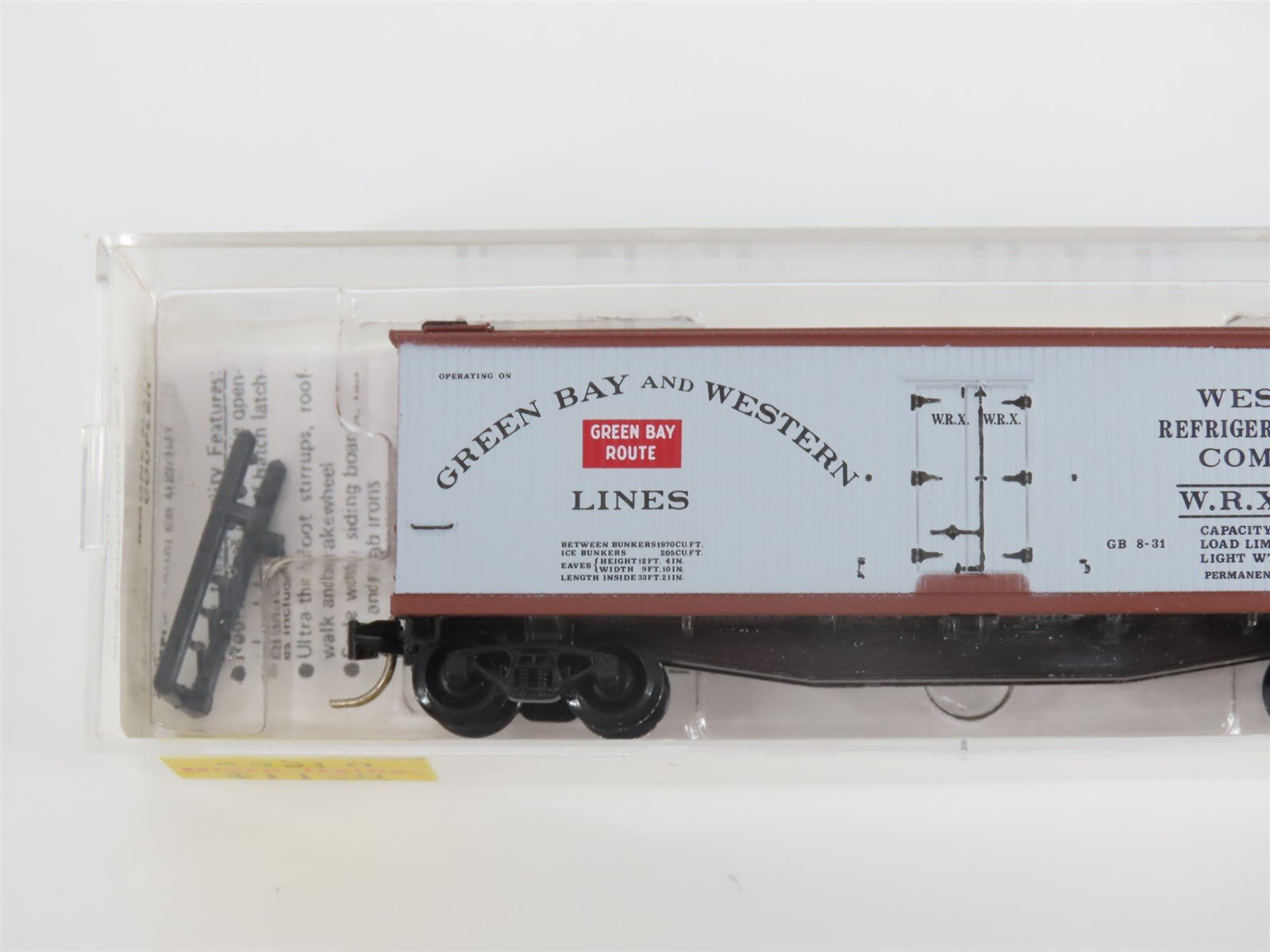 N Scale Micro-Trains MTL 49310 WRX Green Bay Route 40' Wood Reefer #9243