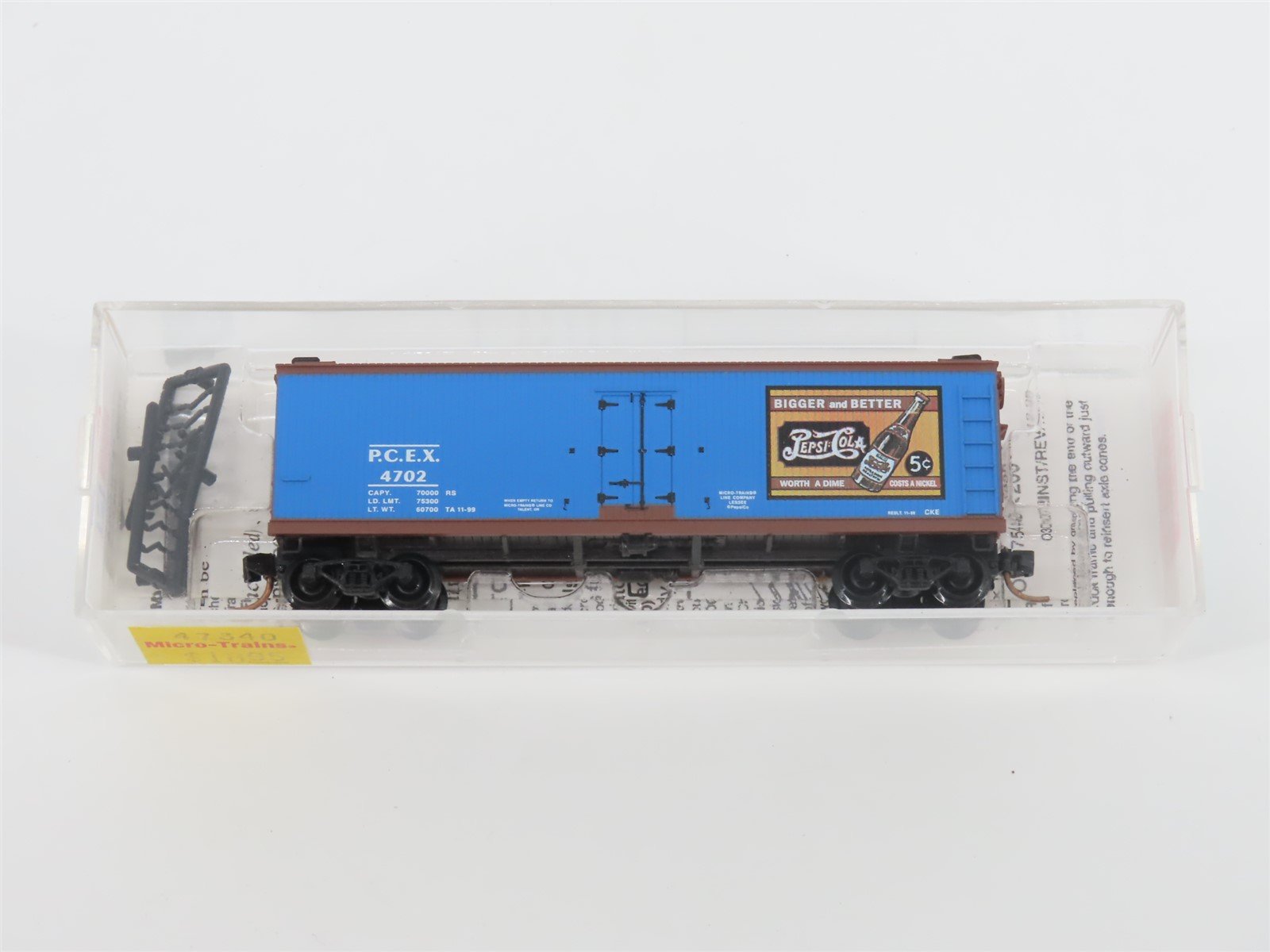 N Scale Micro-Trains MTL 47340 PCEX Pepsi-Cola 40' Wood Reefer #4702