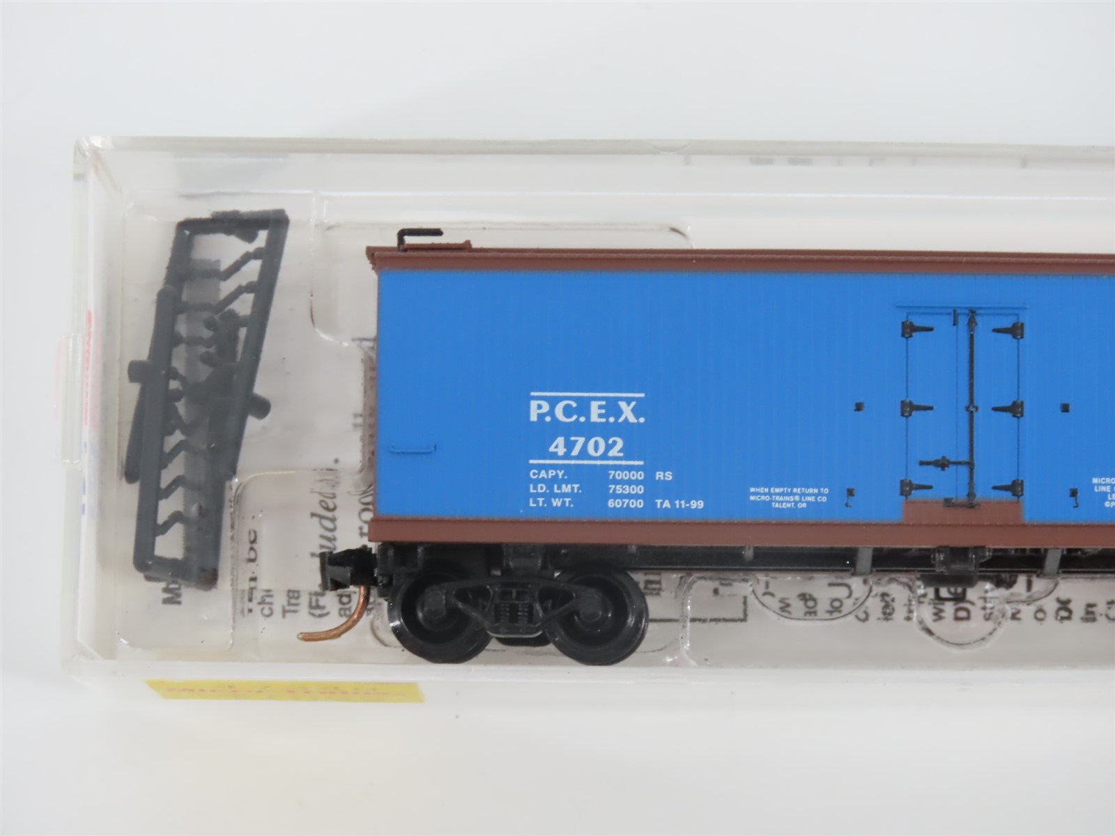 N Scale Micro-Trains MTL 47340 PCEX Pepsi-Cola 40' Wood Reefer #4702