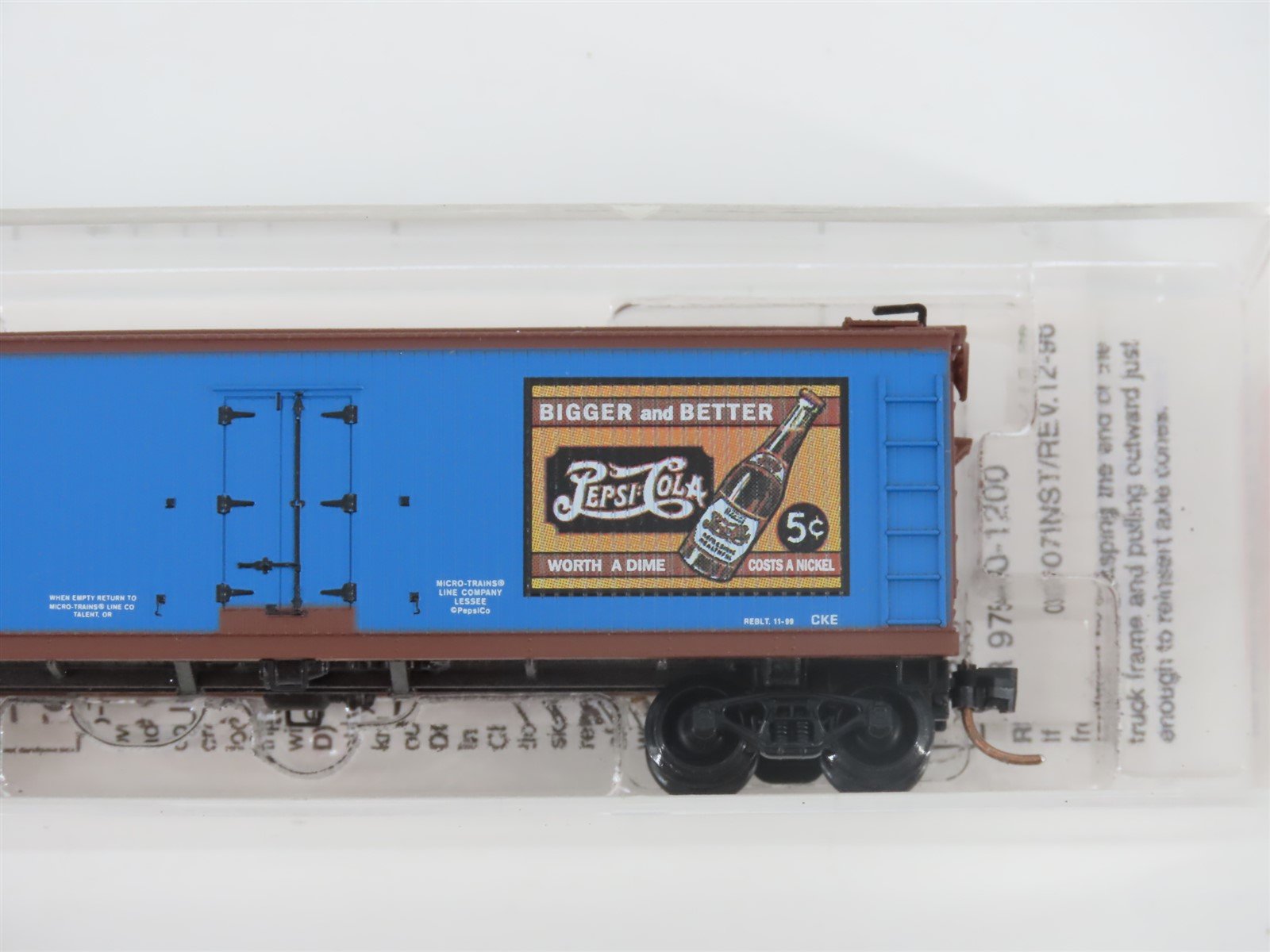 N Scale Micro-Trains MTL 47340 PCEX Pepsi-Cola 40' Wood Reefer #4702