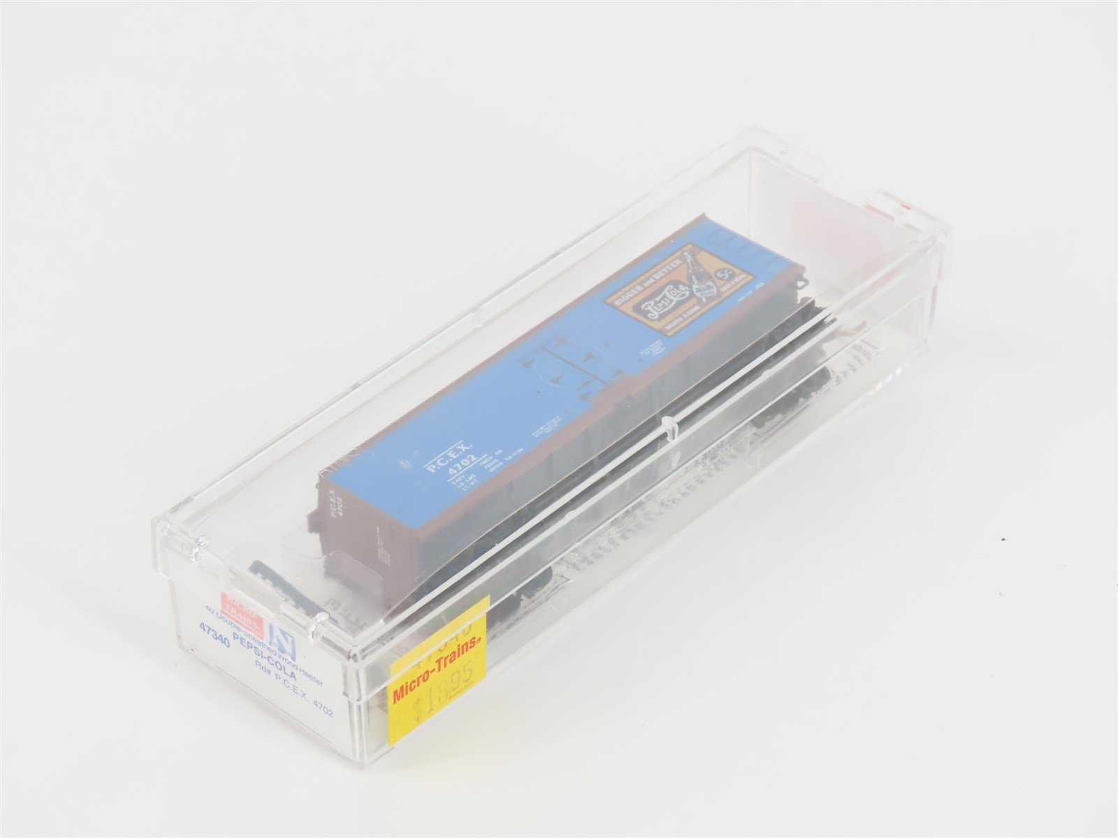N Scale Micro-Trains MTL 47340 PCEX Pepsi-Cola 40' Wood Reefer #4702
