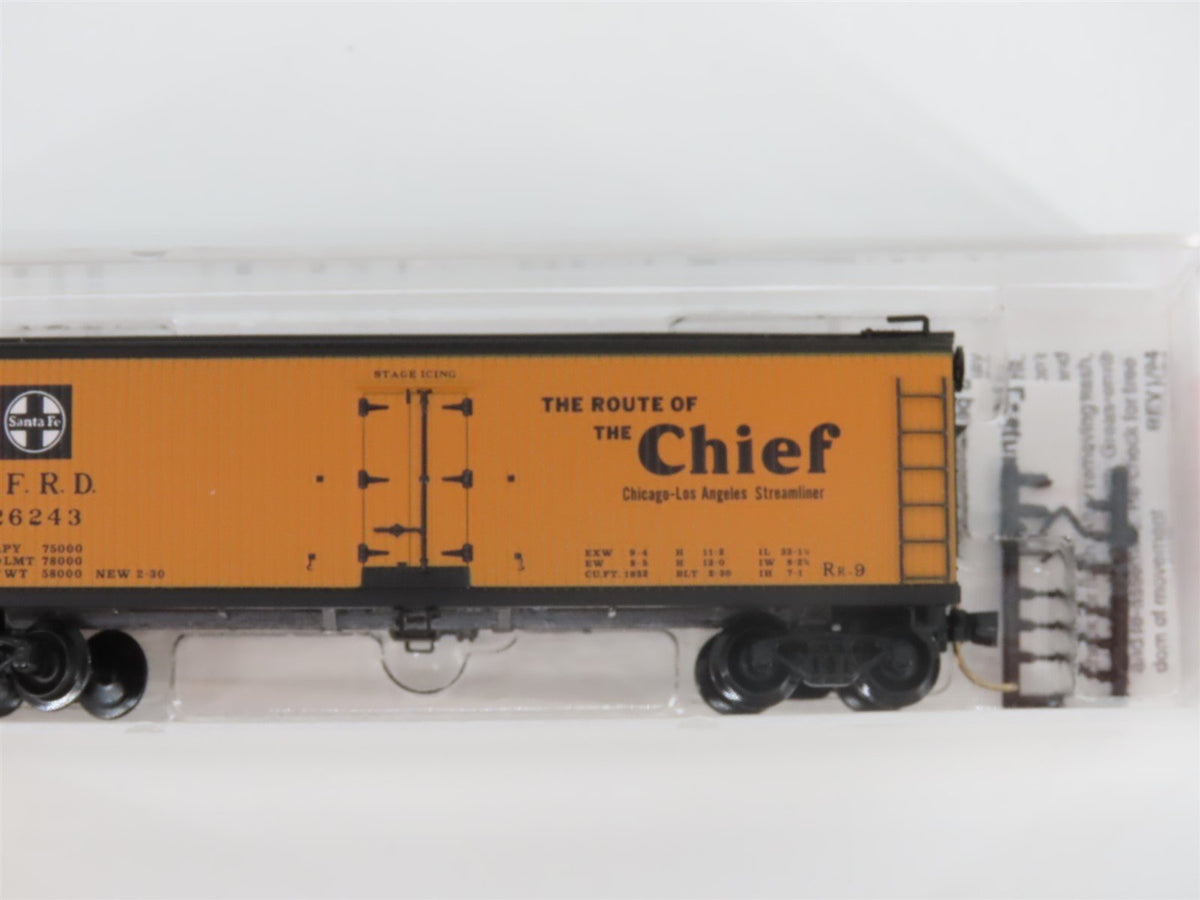 N Scale Micro-Trains MTL 47230 SFRD Santa Fe &quot;Chief&quot; 40&#39; Wood Reefer #26243