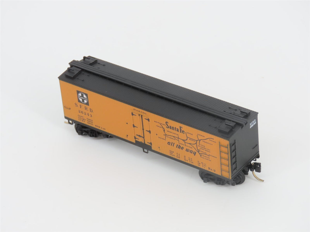 N Scale Micro-Trains MTL 47230 SFRD Santa Fe &quot;Chief&quot; 40&#39; Wood Reefer #26243