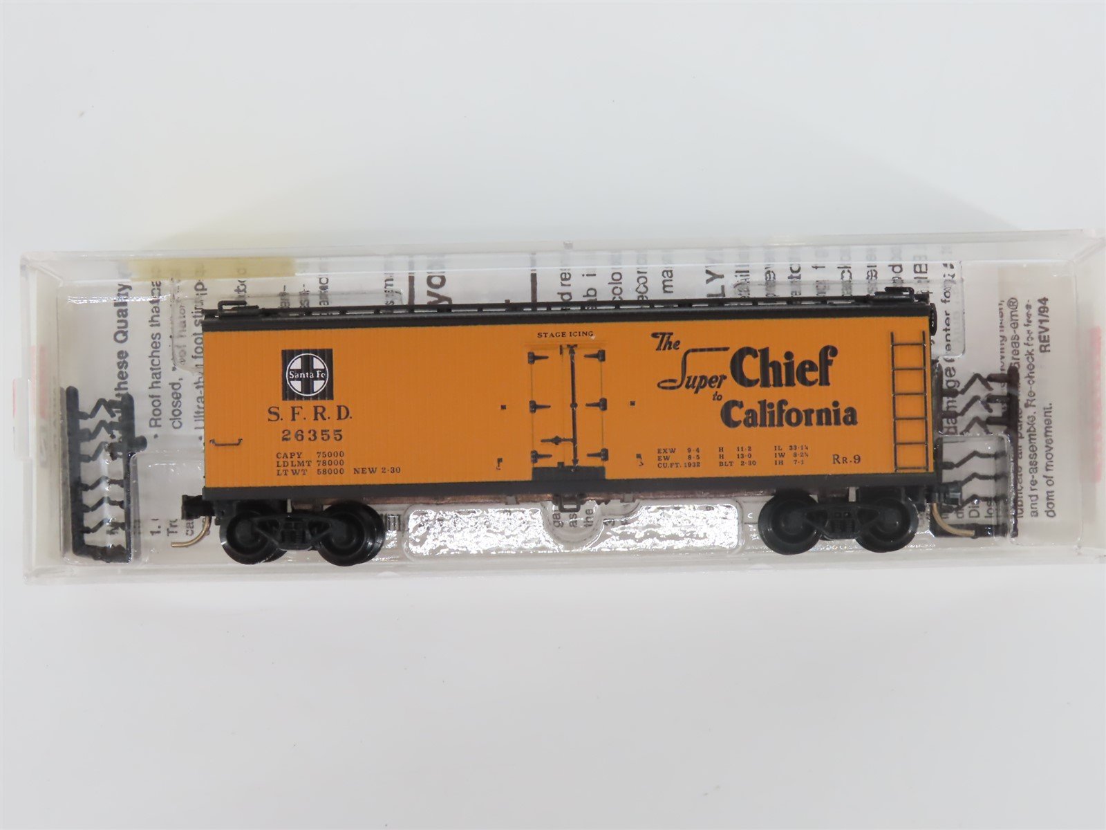N Micro-Trains MTL 47250 SFRD Santa Fe "Chief California" 40' Wood Reefer #26355