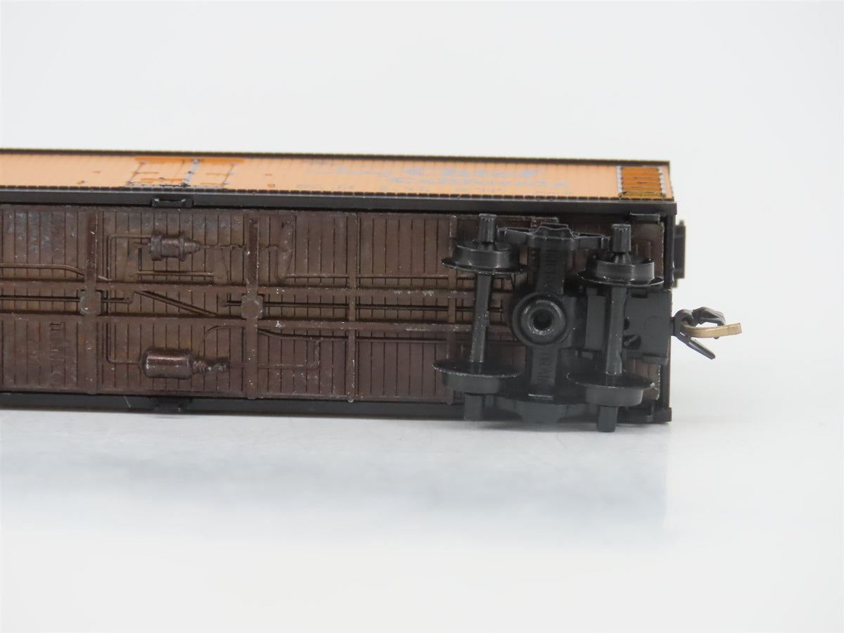 N Micro-Trains MTL 47250 SFRD Santa Fe &quot;Chief California&quot; 40&#39; Wood Reefer #26355
