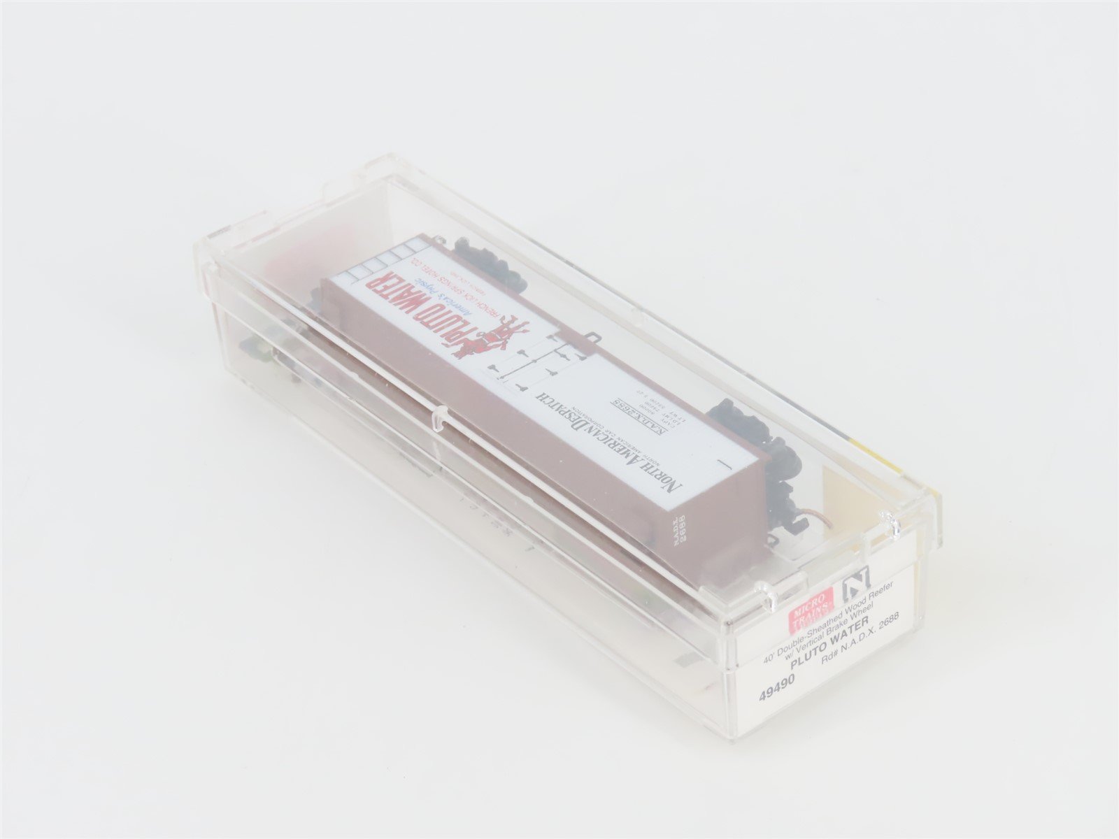 N Scale Micro-Trains MTL 49490 NADX Pluto Water 40' Wood Reefer #2688