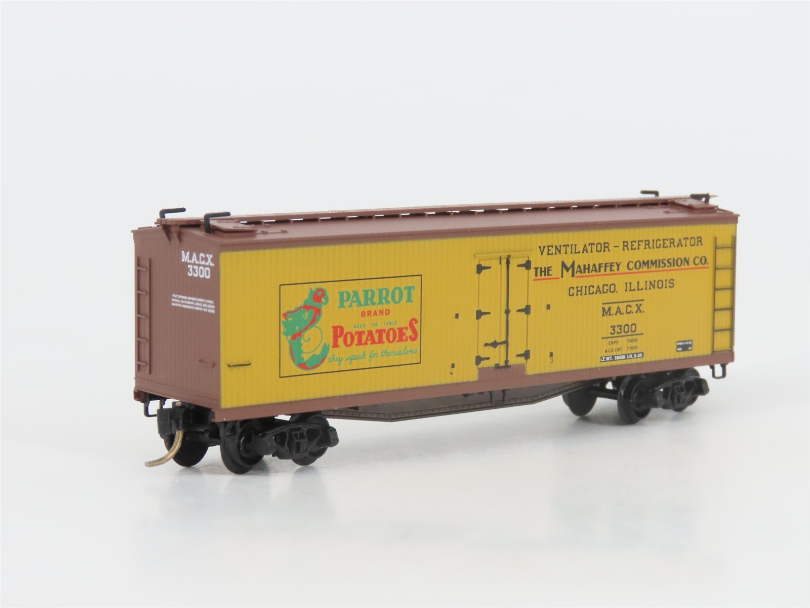 N Scale Micro-Trains MTL 49480 MACX Parrot Potatoes 40' Wood Reefer #3300