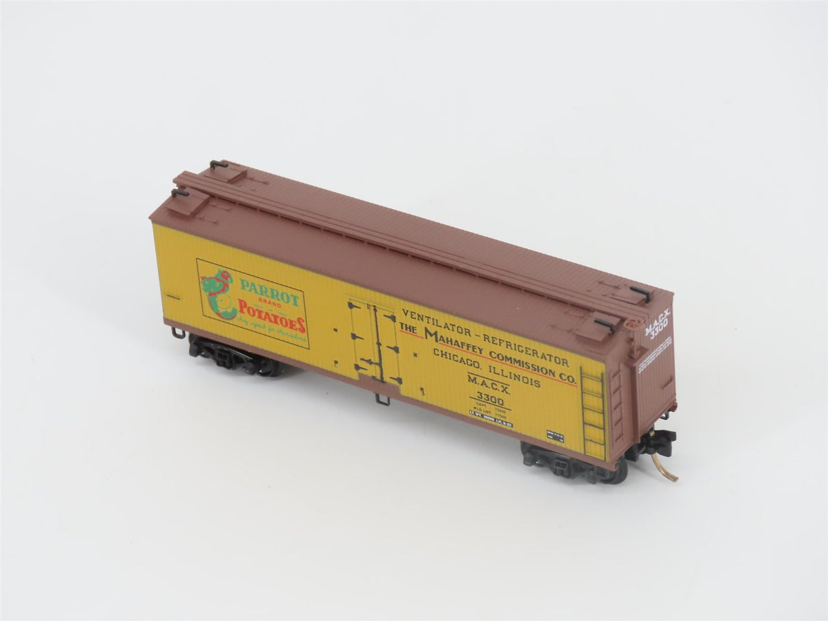 N Scale Micro-Trains MTL 49480 MACX Parrot Potatoes 40&#39; Wood Reefer #3300