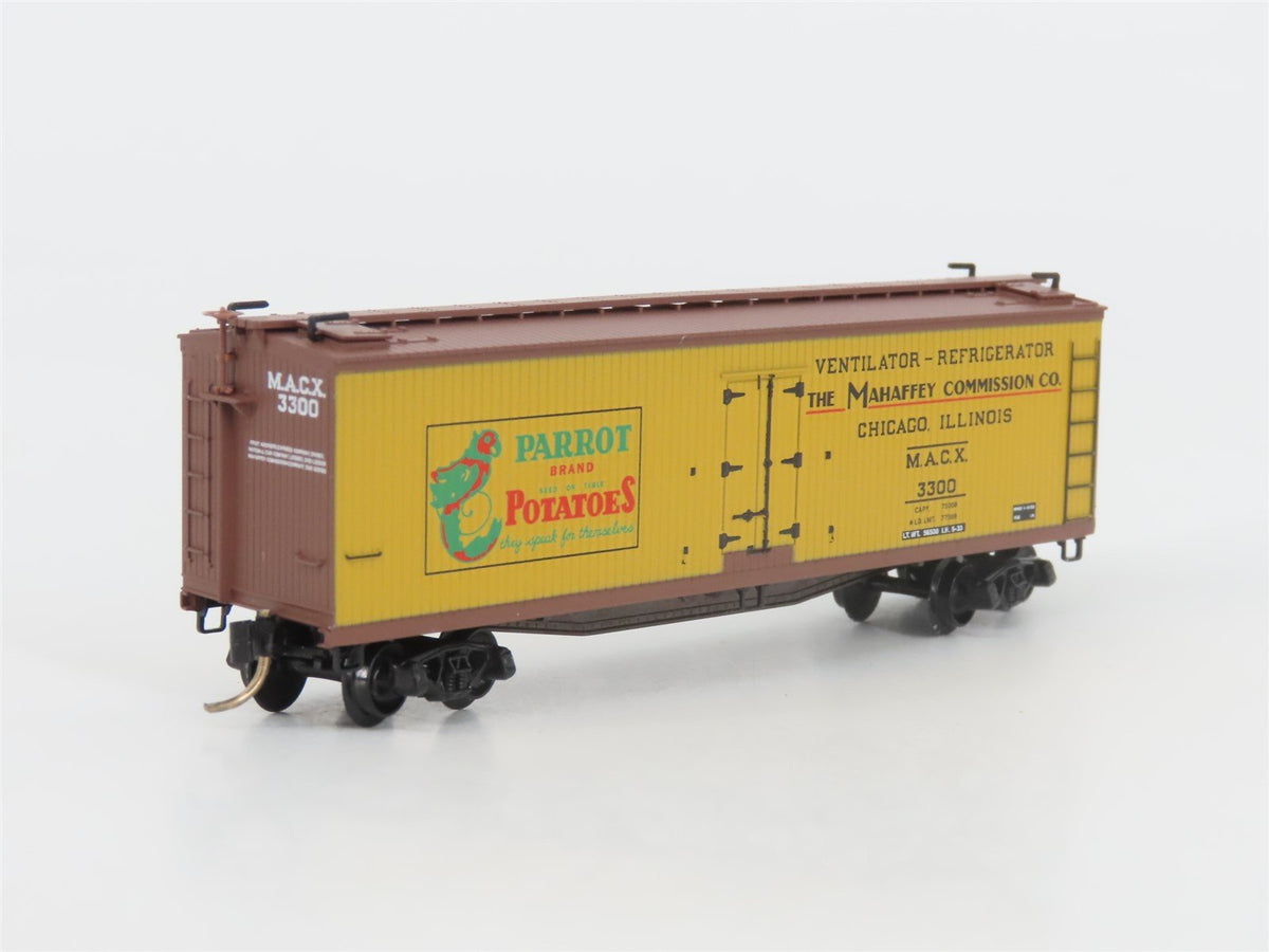 N Scale Micro-Trains MTL 49480 MACX Parrot Potatoes 40&#39; Wood Reefer #3300