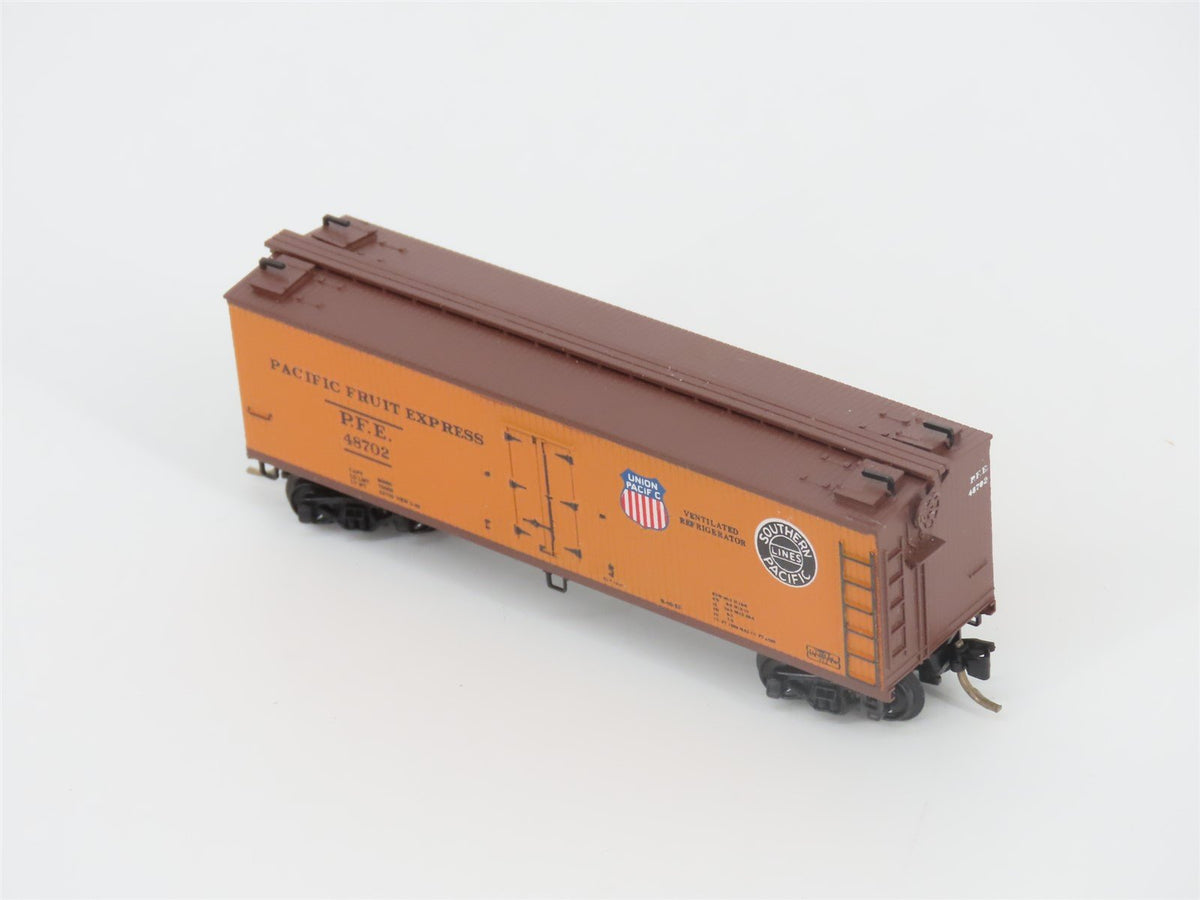 N Micro-Trains MTL Al&#39;s Kustom SP UP PFE Pacific Fruit Express Reefer #48702