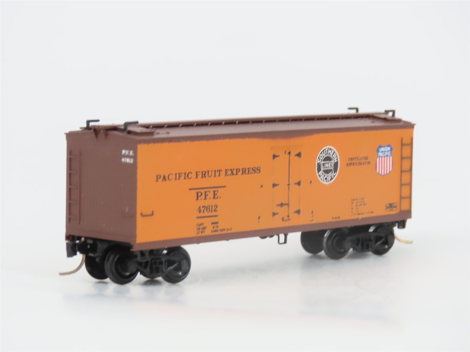 N Micro-Trains MTL Al's Kustom SP UP PFE Pacific Fruit Express Reefer #47612