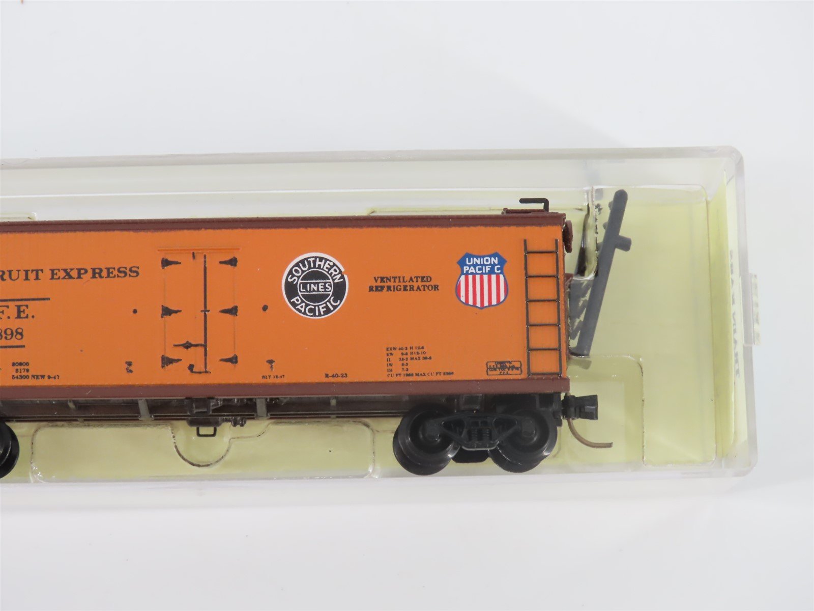 N Micro-Trains MTL Al's Kustom SP UP PFE Pacific Fruit Express Reefer #7898