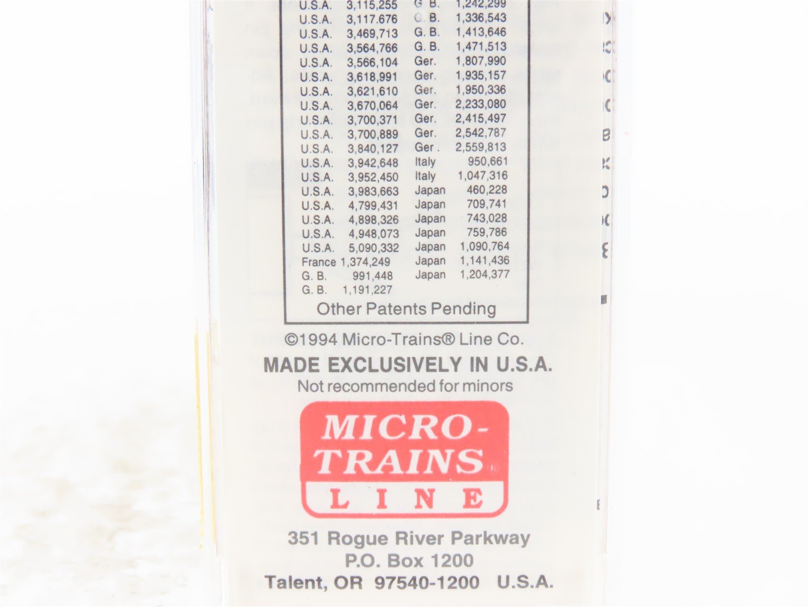 N Micro-Trains MTL 51150 SP Southern Pacific 34' Offset Cupola Wood Caboose #601