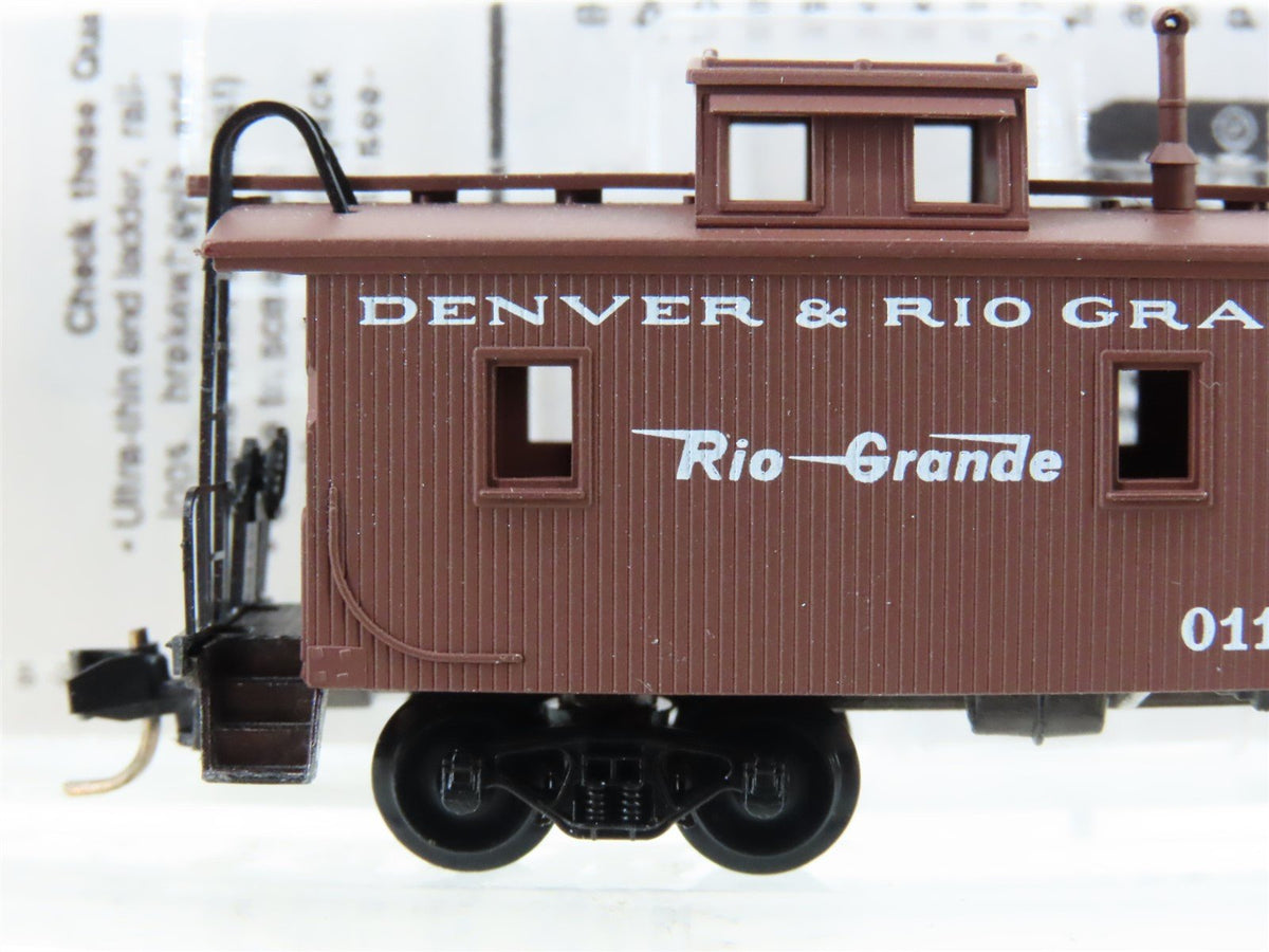 N Micro-Trains MTL 50110 D&amp;RGW Rio Grande 34&#39; Offset Cupola Wood Caboose #01158