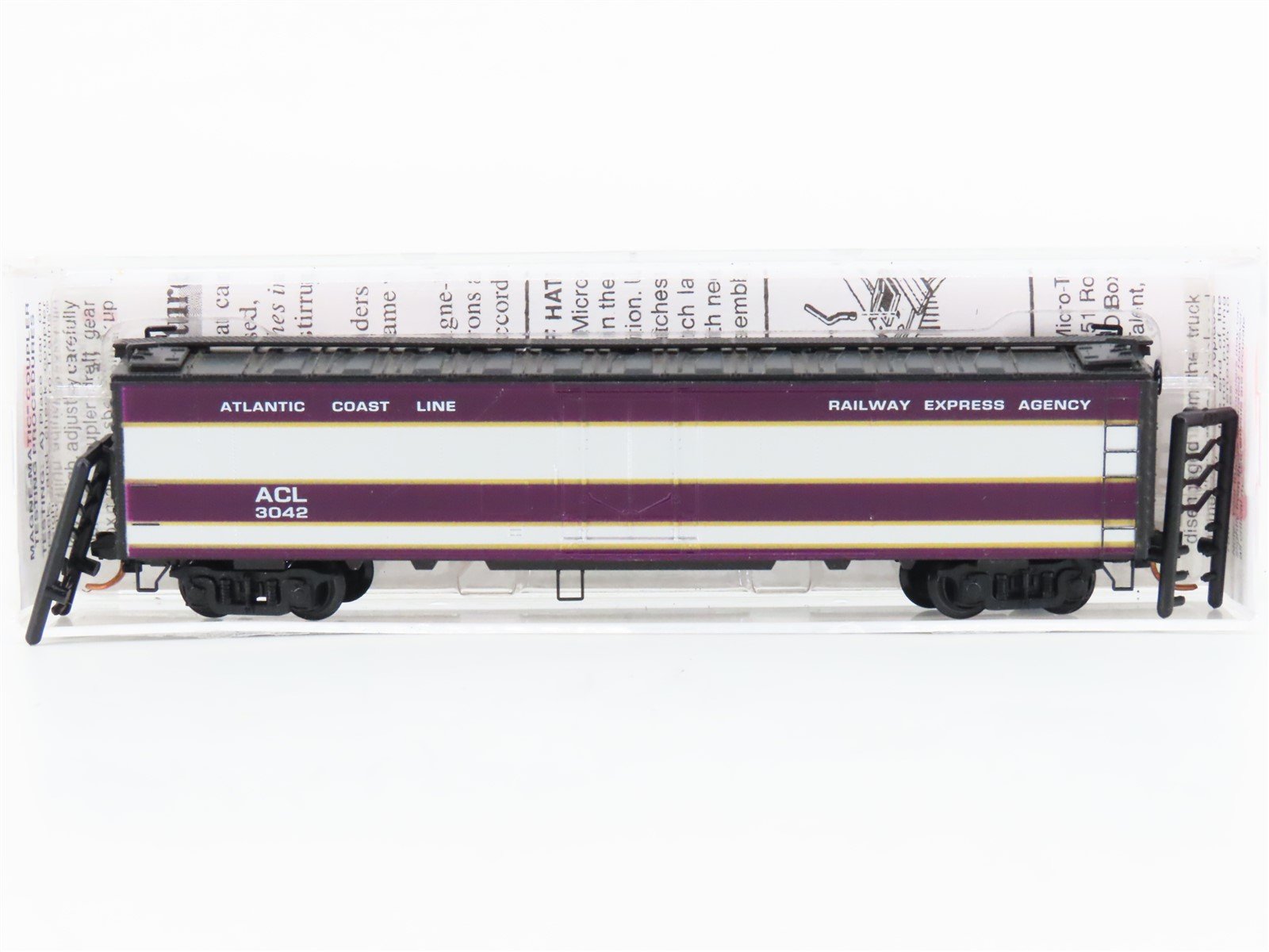N Micro-Trains MTL 52040 ACL Atlantic Coast Line 52' Steel Express Reefer #3042