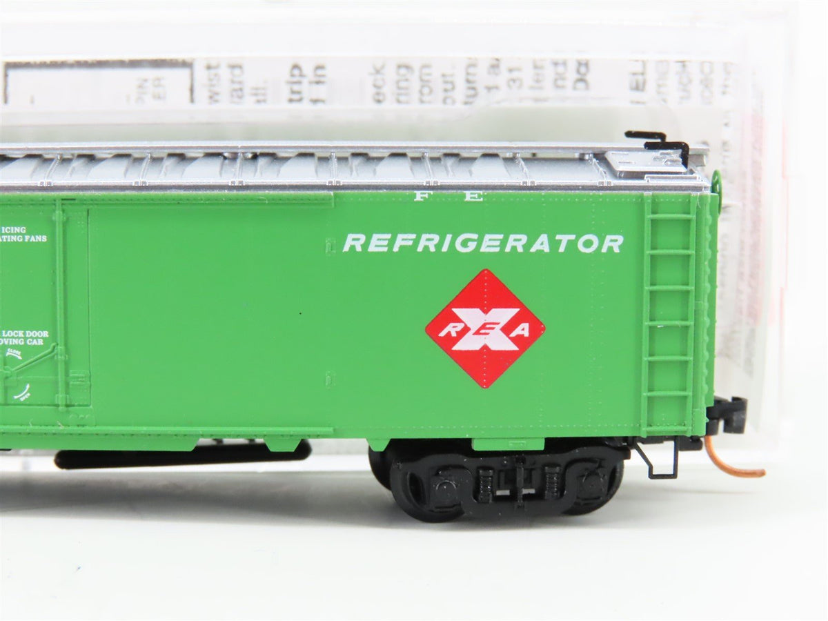 N Micro-Trains MTL 52030 REX REA Express 52&#39; Riveted Steel Express Reefer #4083