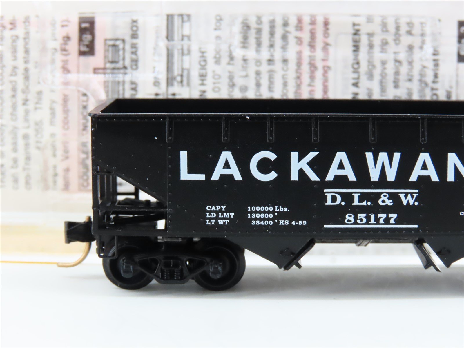 N Scale Micro-Trains MTL 55360 DL&W Lackawanna 33' 2-Bay Hopper #85177