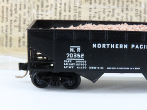 N Kadee Micro-Trains MTL 55080 NP Northern Pacific 2-Bay Hopper #70352 w/ Load