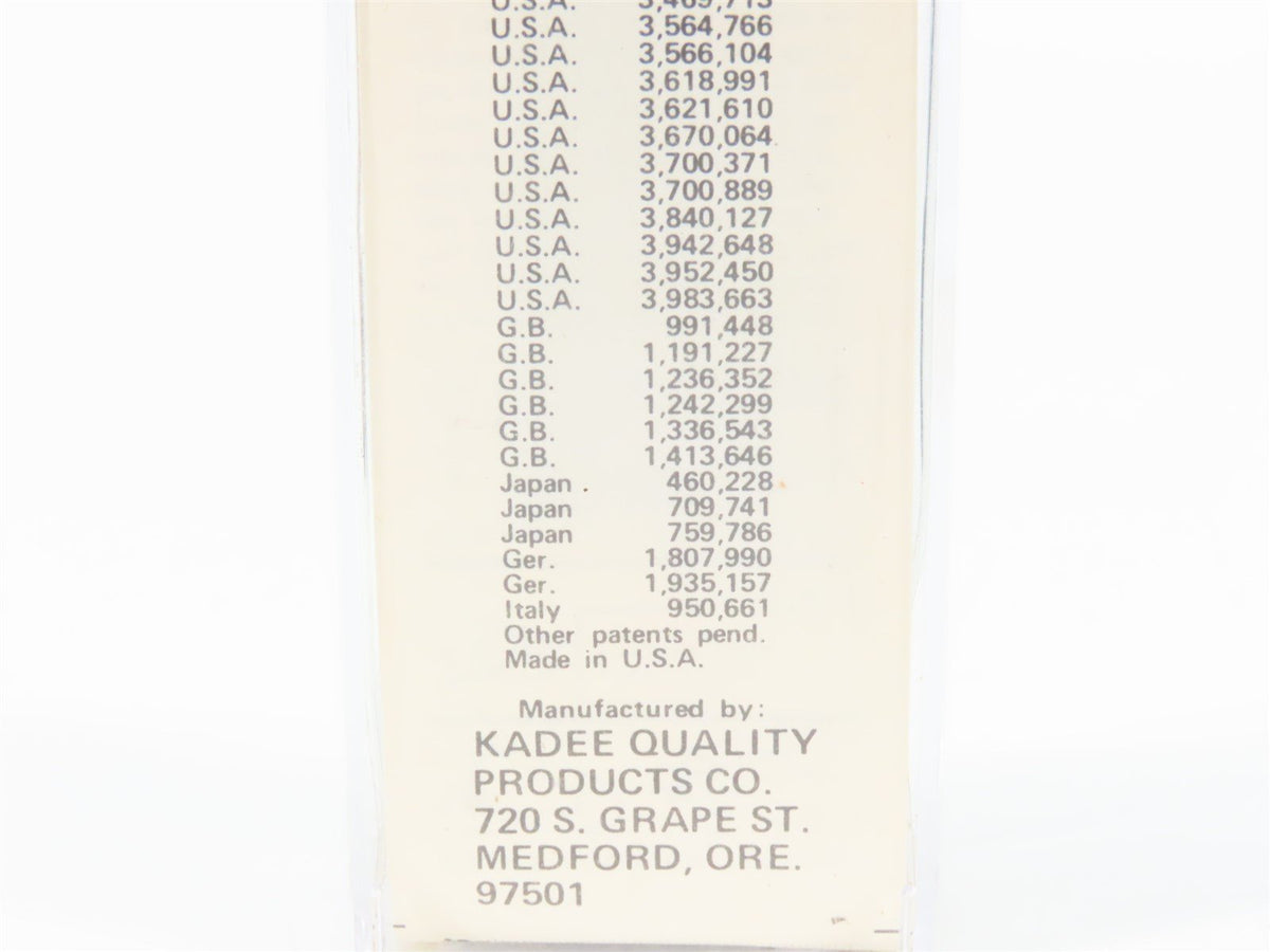 N Kadee Micro-Trains MTL 55080 NP Northern Pacific 2-Bay Hopper #70352 w/ Load