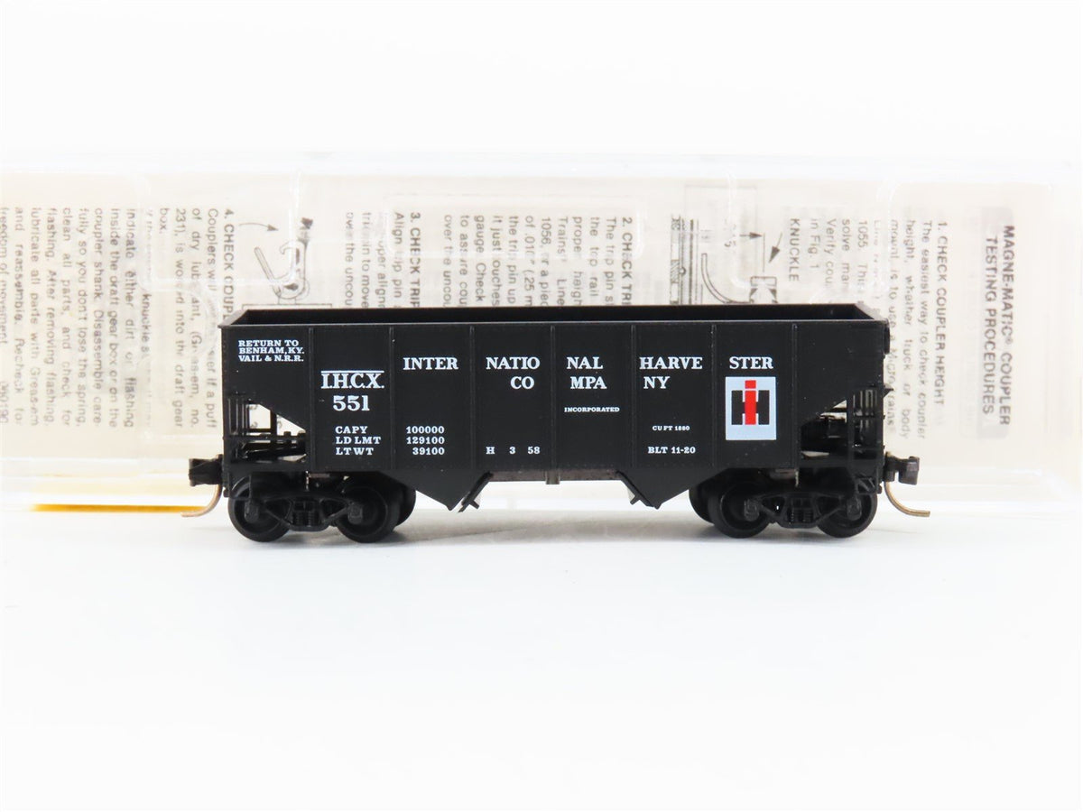 N Micro-Trains MTL 56030 IHCX International Harvester Co. 33&#39; 2-Bay Hopper #551