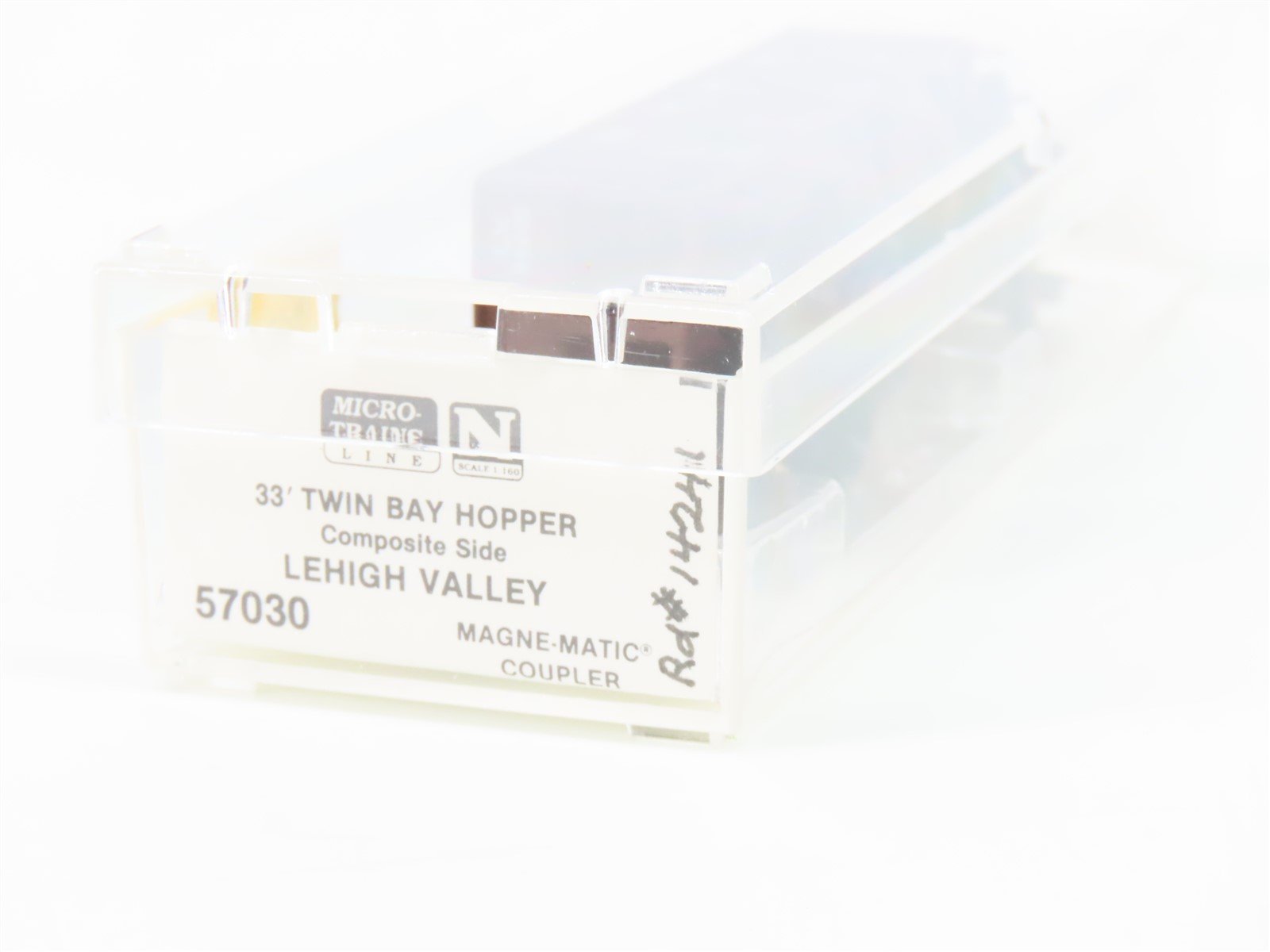 N Micro-Trains MTL 57030 LV Lehigh Valley 33' 2-Bay Composite Side Hopper #14231