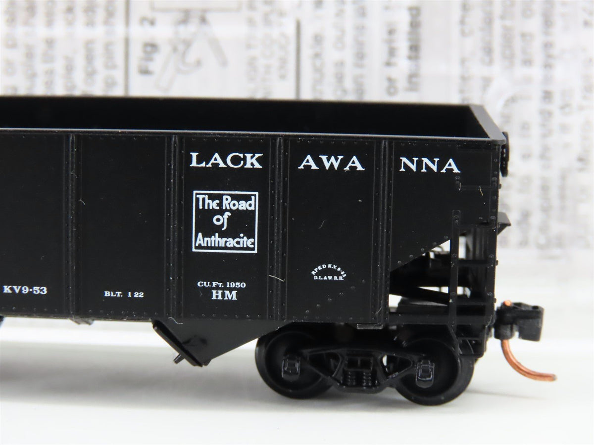 N Scale Micro-Trains MTL 56320 DL&amp;W Lackawanna 33&#39; 2-Bay Rib Side Hopper #82209