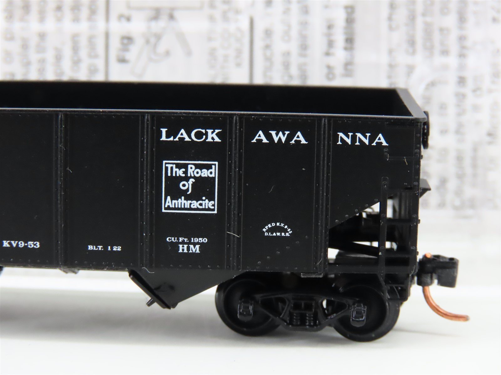 N Scale Micro-Trains MTL 56320 DL&W Lackawanna 33' 2-Bay Rib Side Hopper #82209