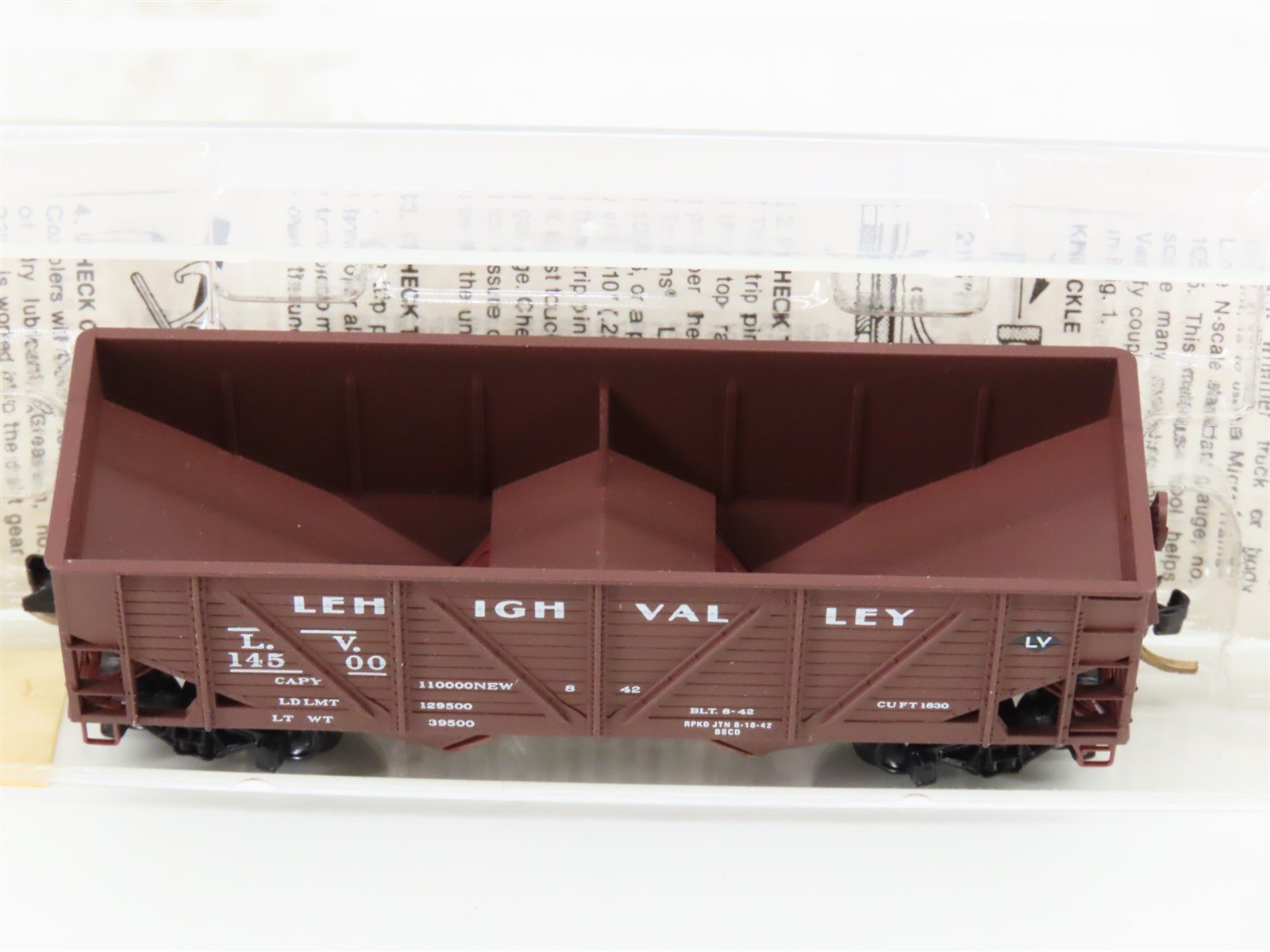 N Micro-Trains MTL 57030 LV Lehigh Valley 33' 2-Bay Composite Side Hopper #14500