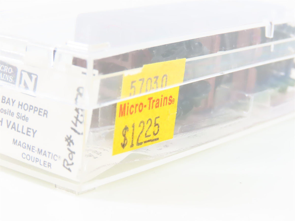 N Micro-Trains MTL 57030 LV Lehigh Valley 33&#39; 2-Bay Composite Side Hopper #14500