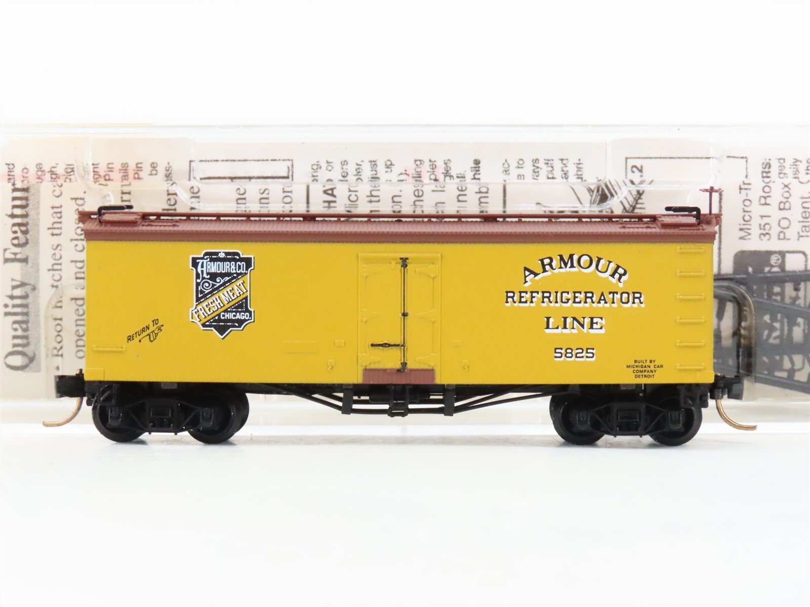 N Micro-Trains MTL 58060 Armour Refrigerator "Fresh Meat" 36' Ice Reefer #5825
