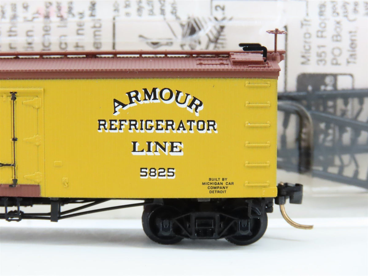 N Micro-Trains MTL 58060 Armour Refrigerator &quot;Fresh Meat&quot; 36&#39; Ice Reefer #5825