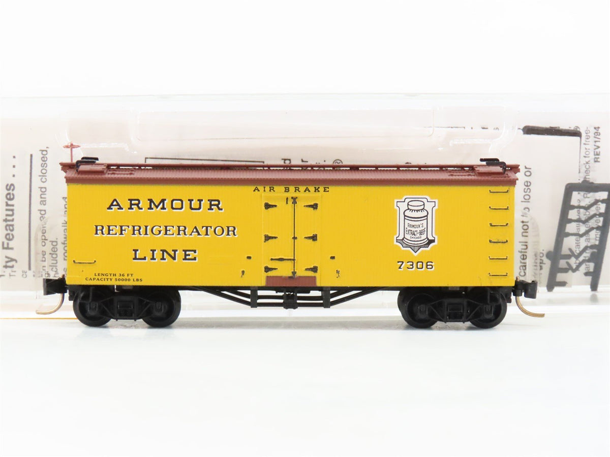N Scale Micro-Trains MTL 58030 Armour Refrigerator Line 36&#39; Ice Reefer #7306
