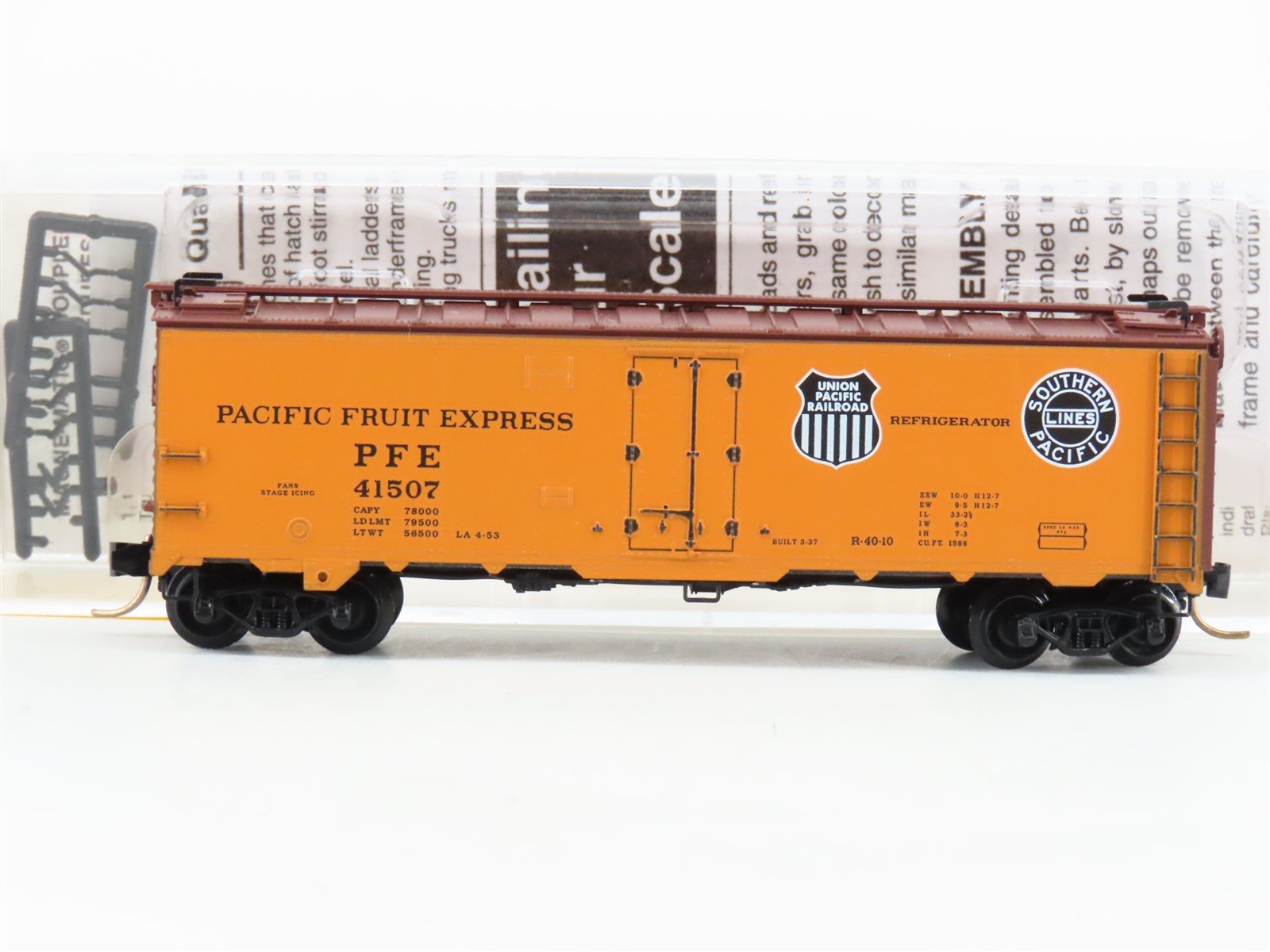 N Micro-Trains MTL 59520 PFE Pacific Fruit Express 40' Steel Ice Reefer #41507